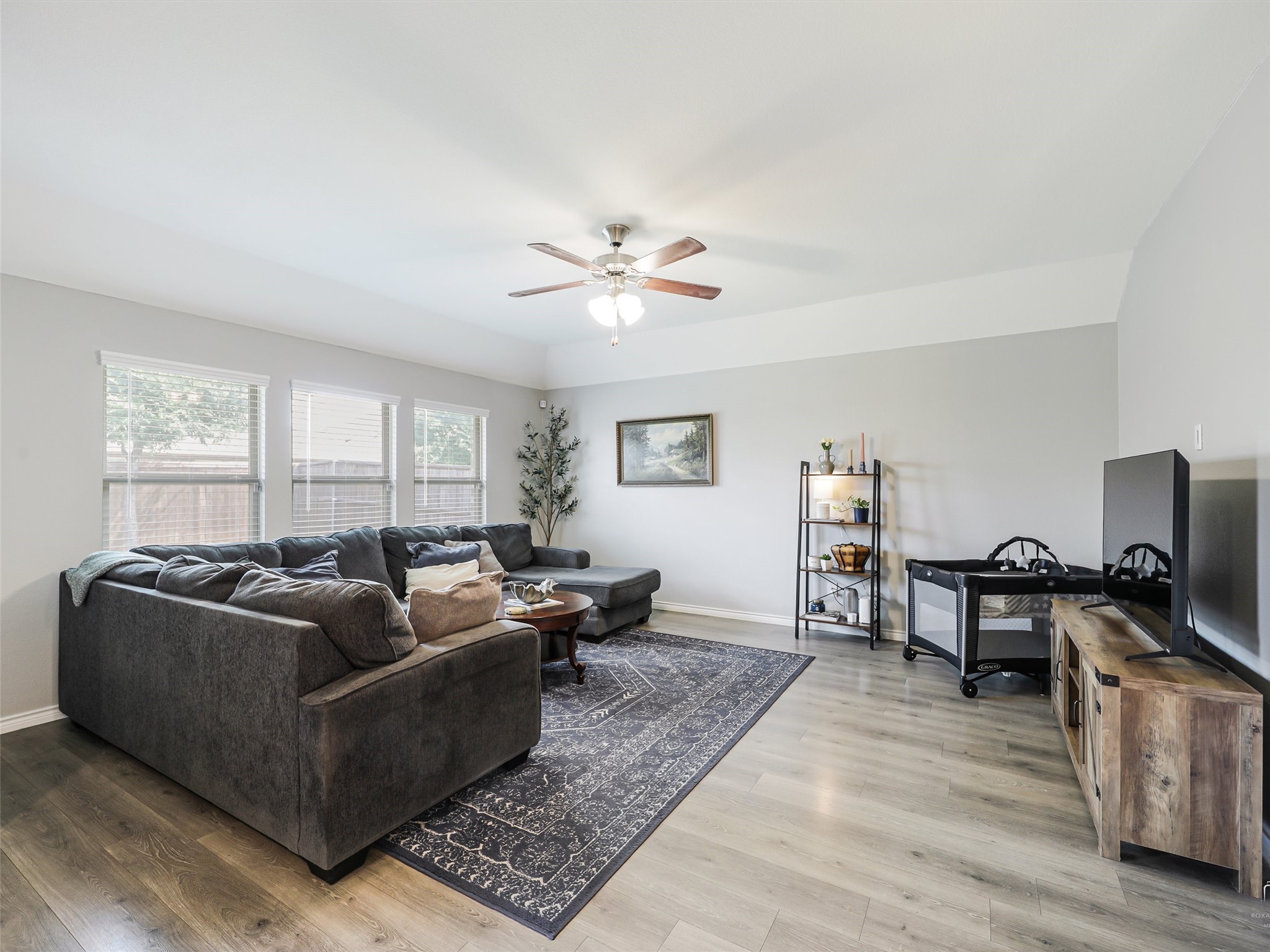 1028 Azure Lane
