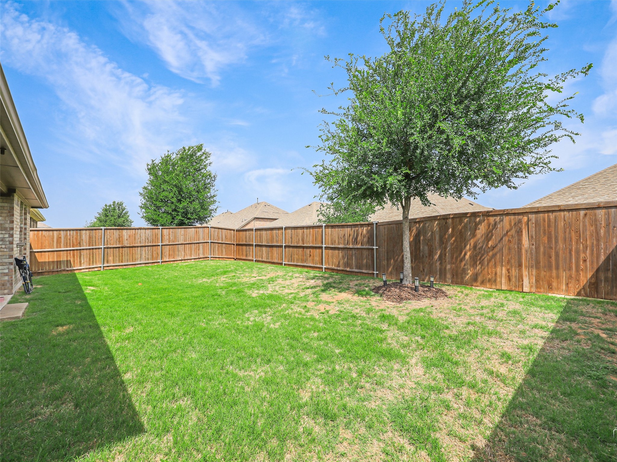 1028 Azure Lane