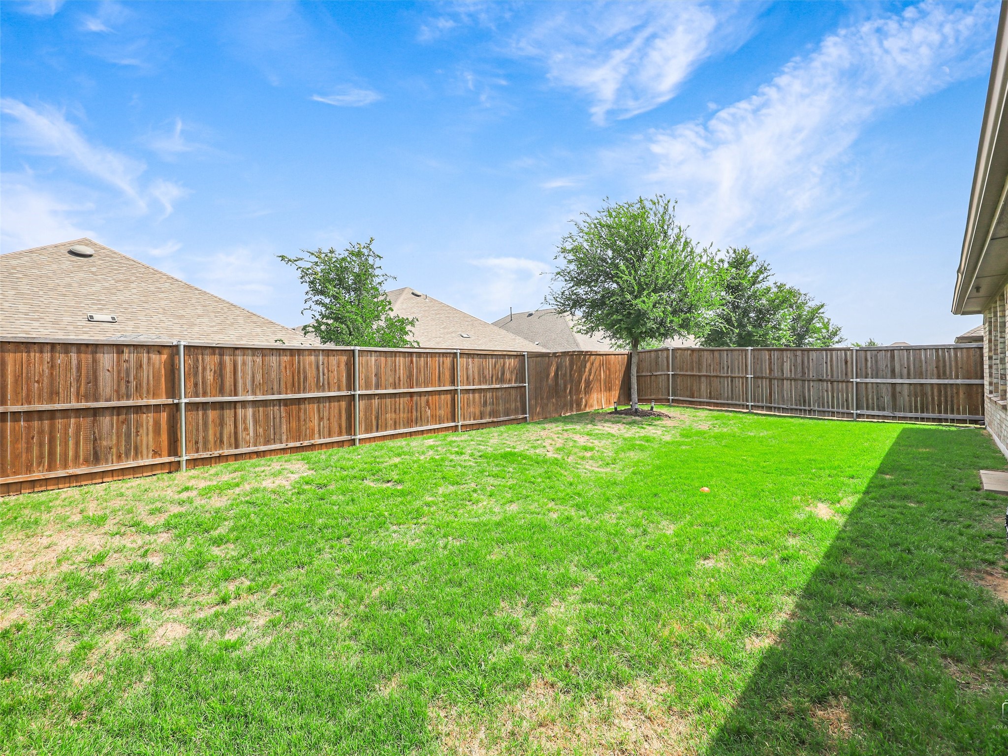 1028 Azure Lane