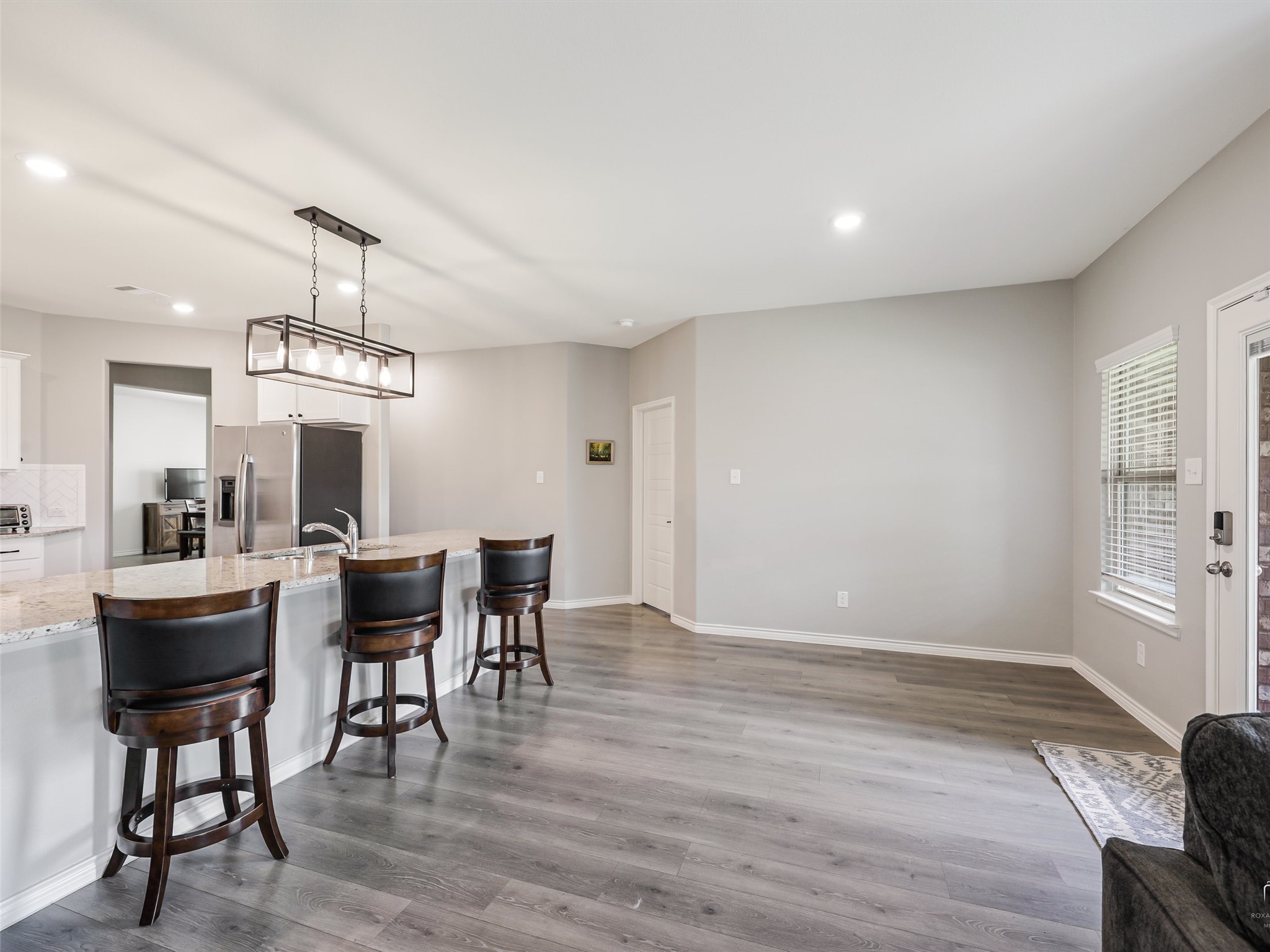 1028 Azure Lane