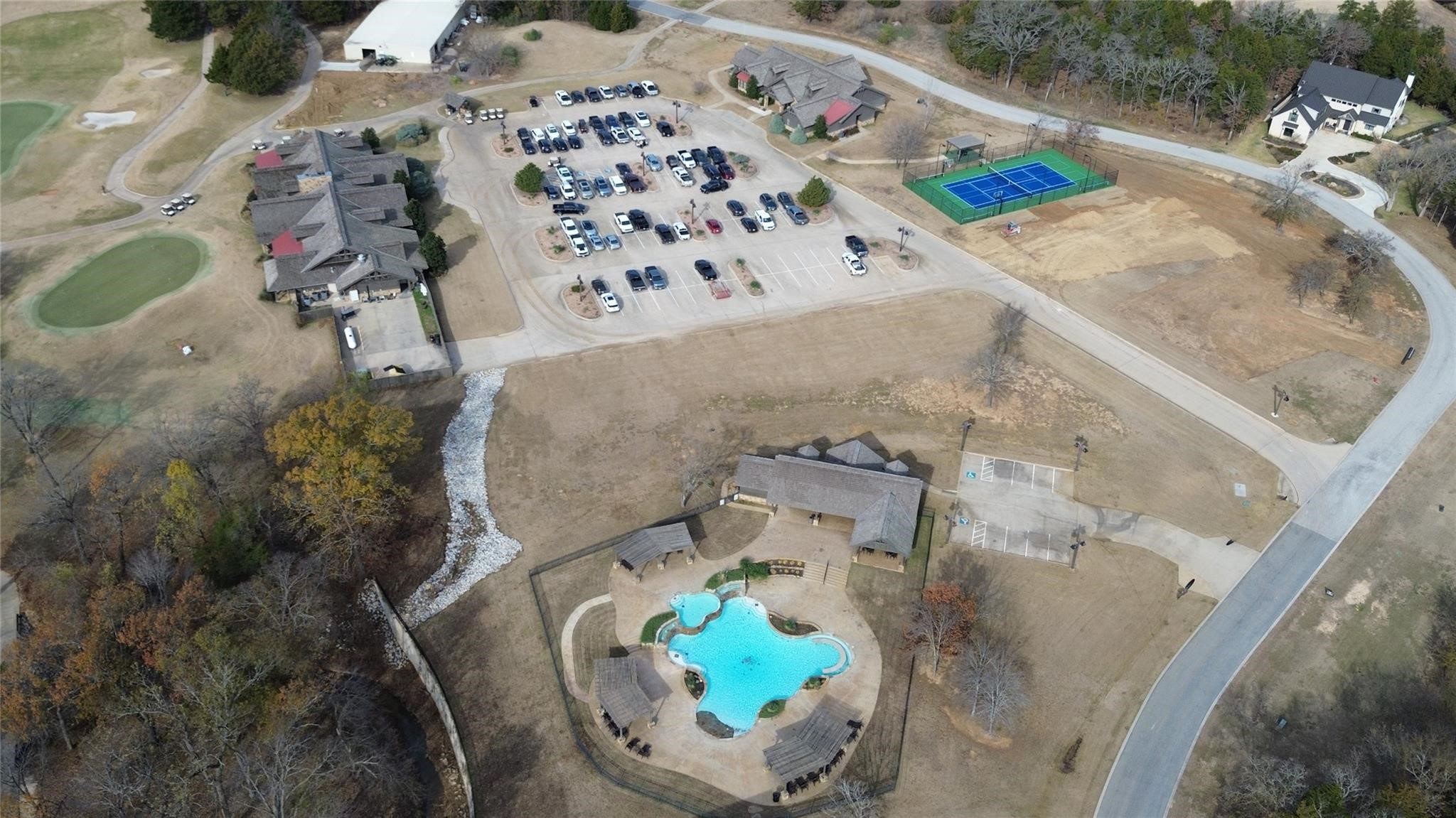 N/A Oakmont Court