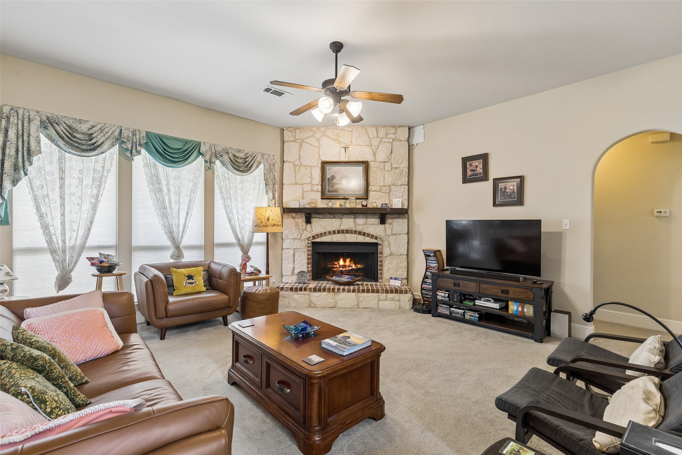 2807 Wildwood Lane