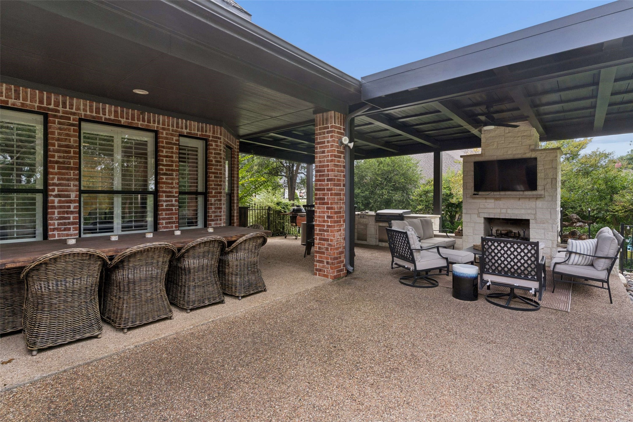 1551 Brook Lane