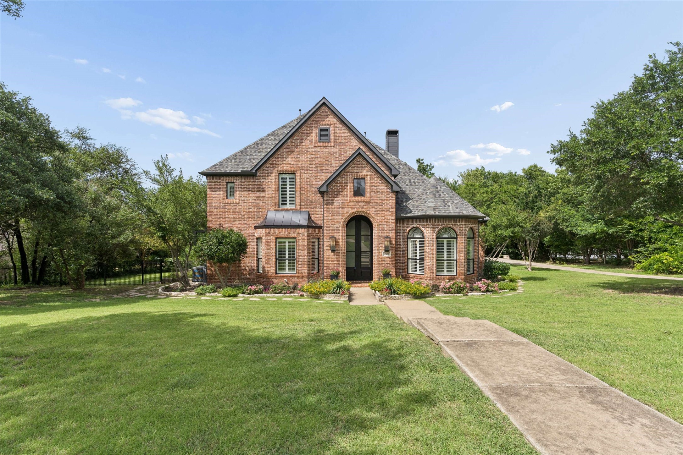 1551 Brook Lane