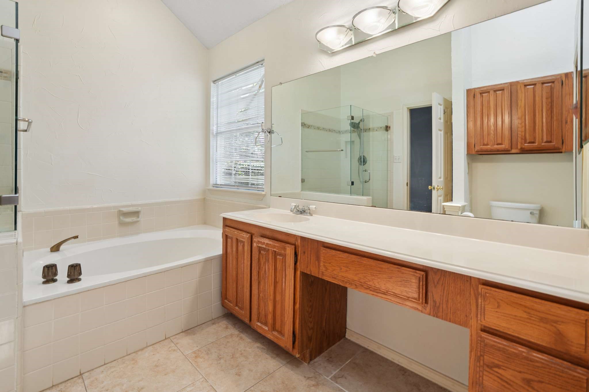 433 Moonlight Way