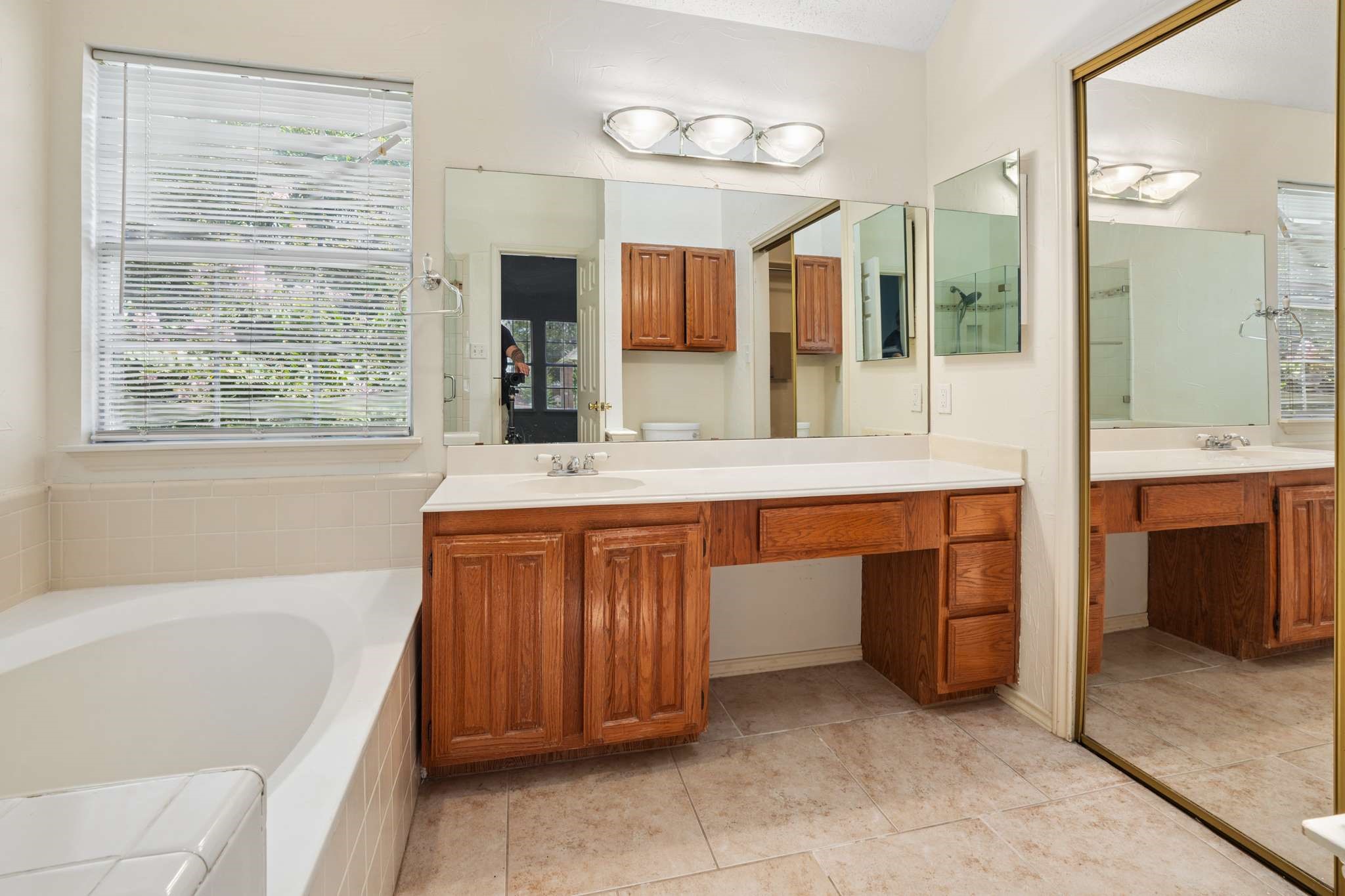433 Moonlight Way