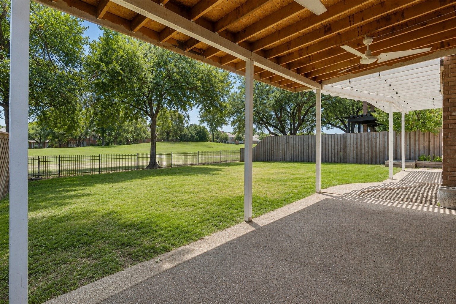 5211 Quail Creek Drive