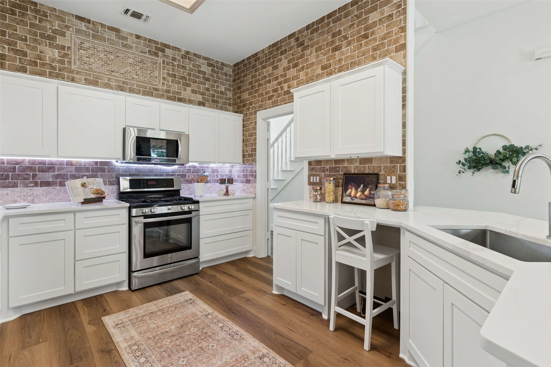 5211 Quail Creek Drive