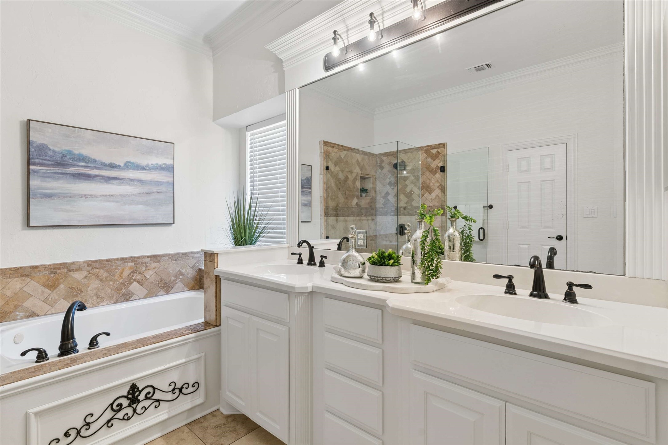 5211 Quail Creek Drive