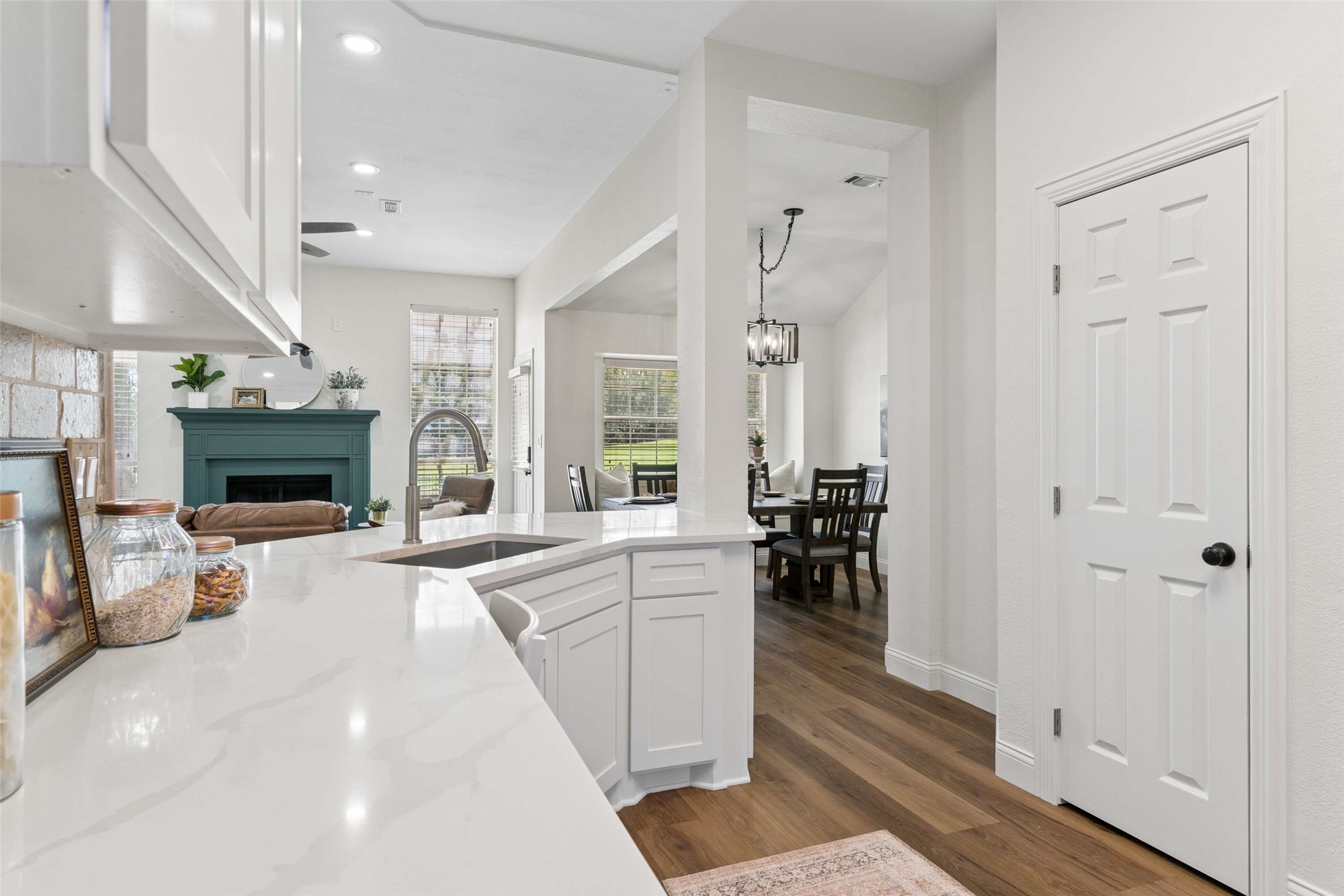 5211 Quail Creek Drive