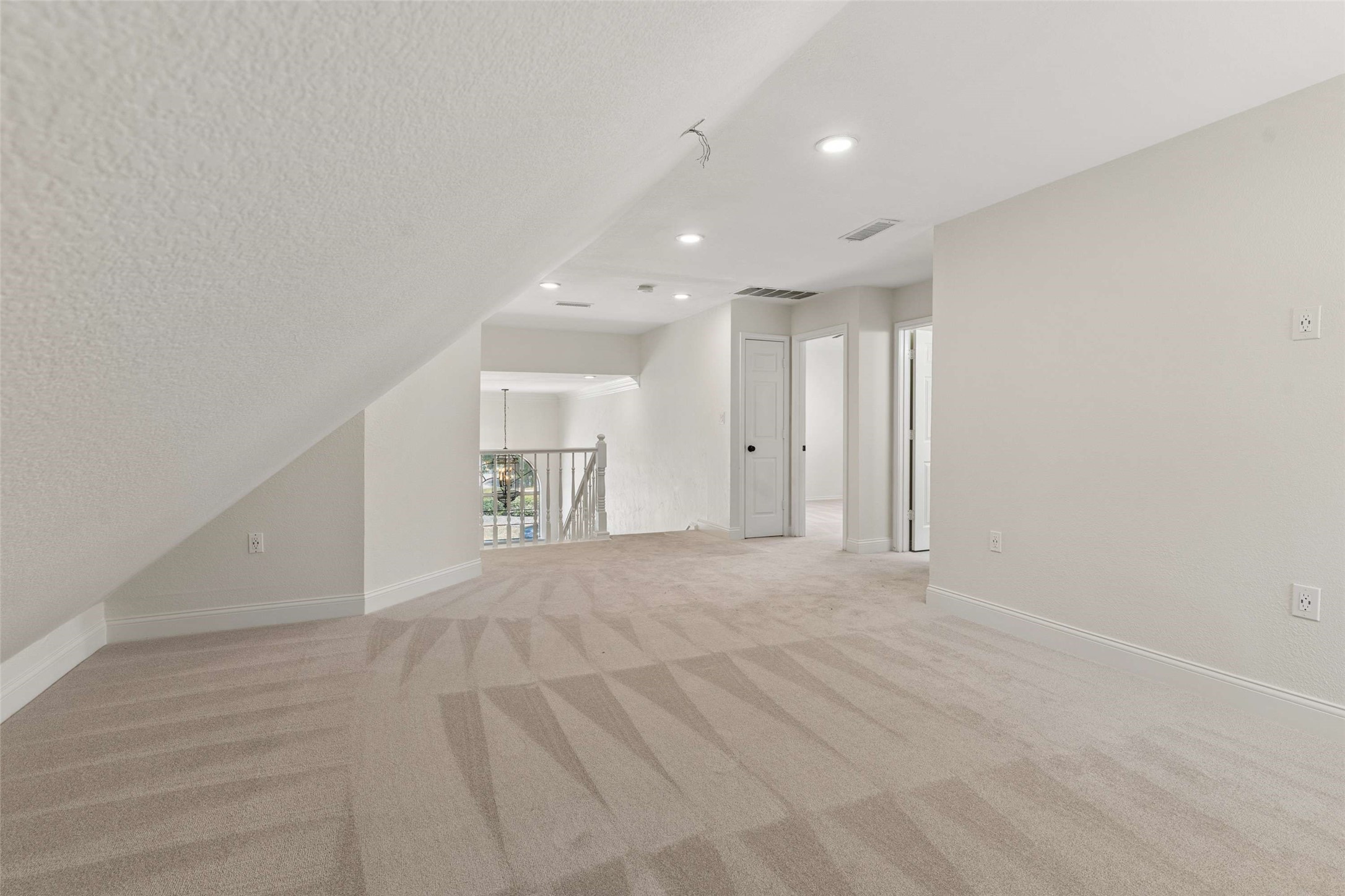 5211 Quail Creek Drive