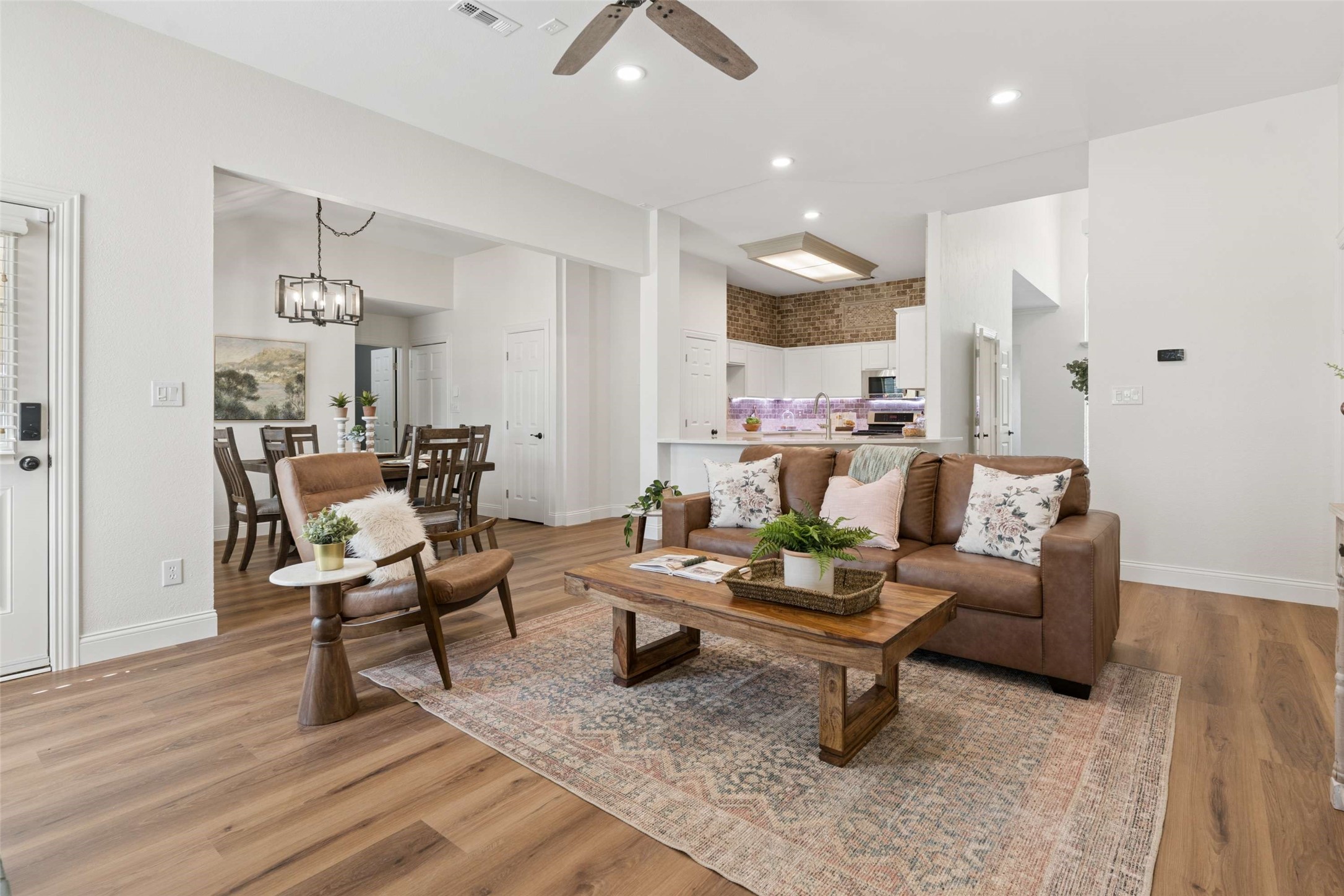 5211 Quail Creek Drive
