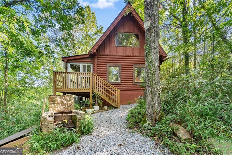 657 Rock Chimney Lane