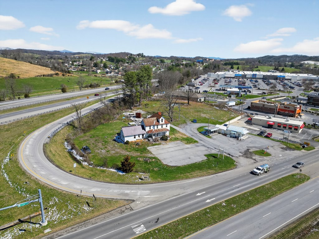 24443 Lee Highway