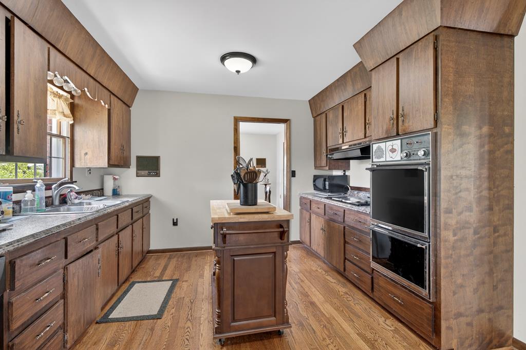 16471 Spring Valley Rd