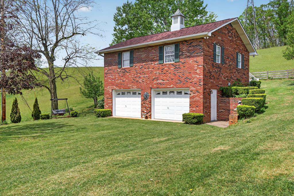 16471 Spring Valley Rd