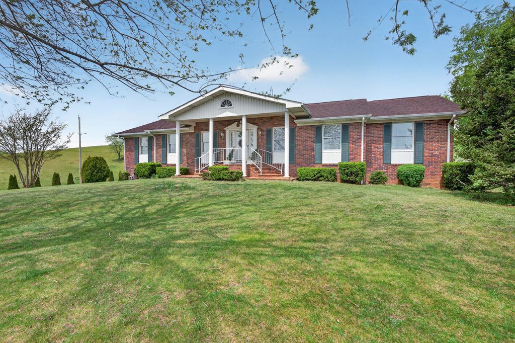 16471 Spring Valley Rd