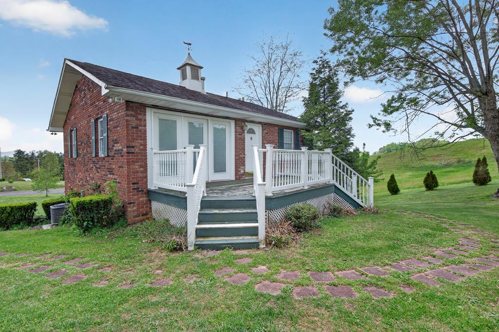 16471 Spring Valley Rd