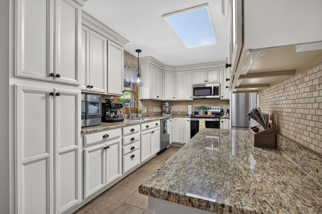 19308 B Tulip Tree Ln
