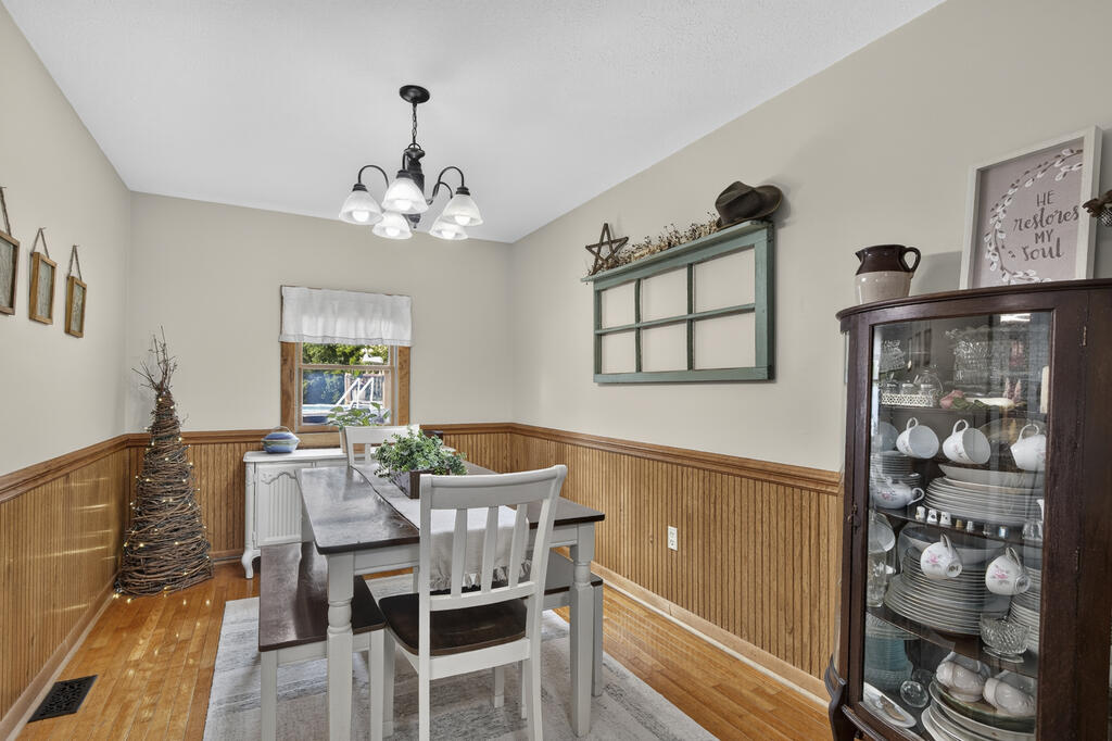 19308 B Tulip Tree Ln