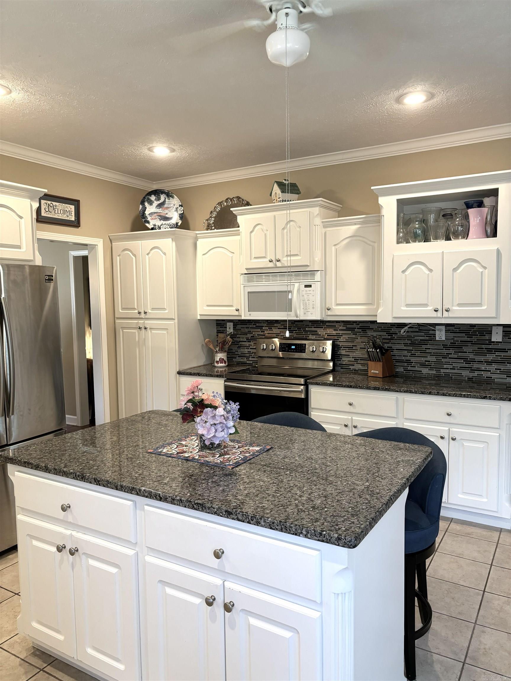 51 Waterside Cove