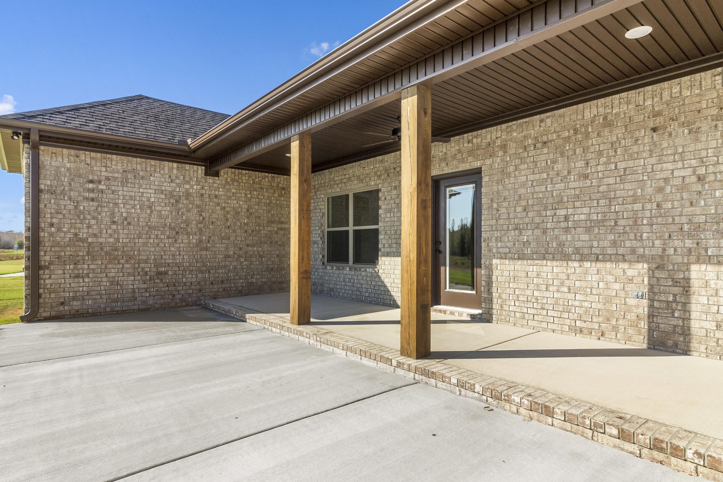 2336 Lakewood Circle