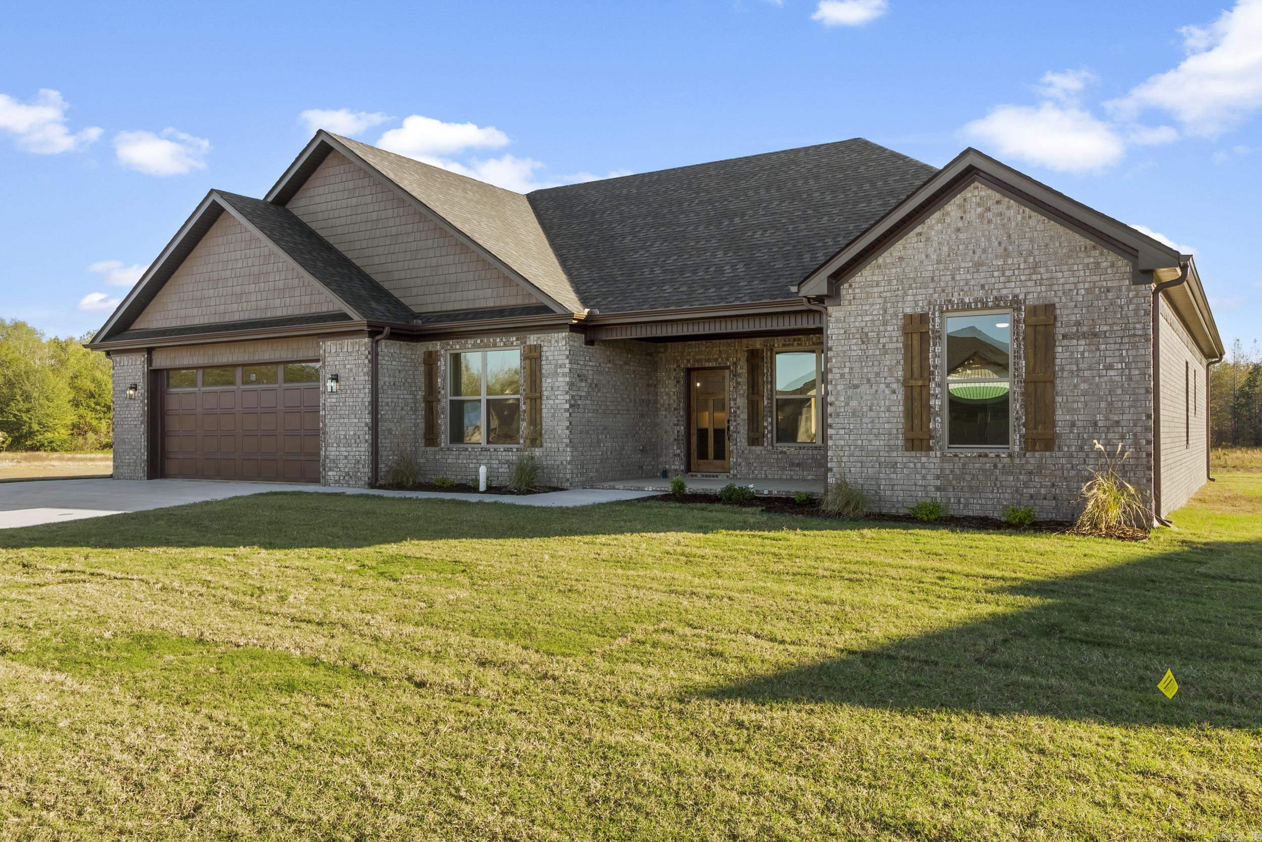 2336 Lakewood Circle