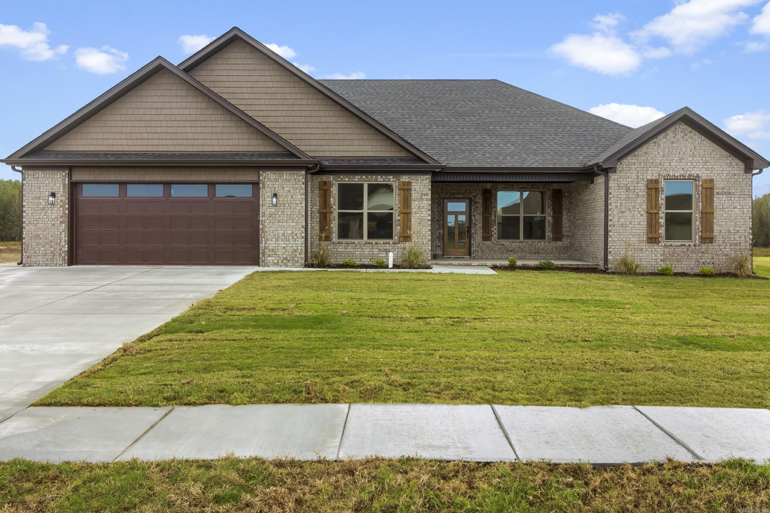 2336 Lakewood Circle