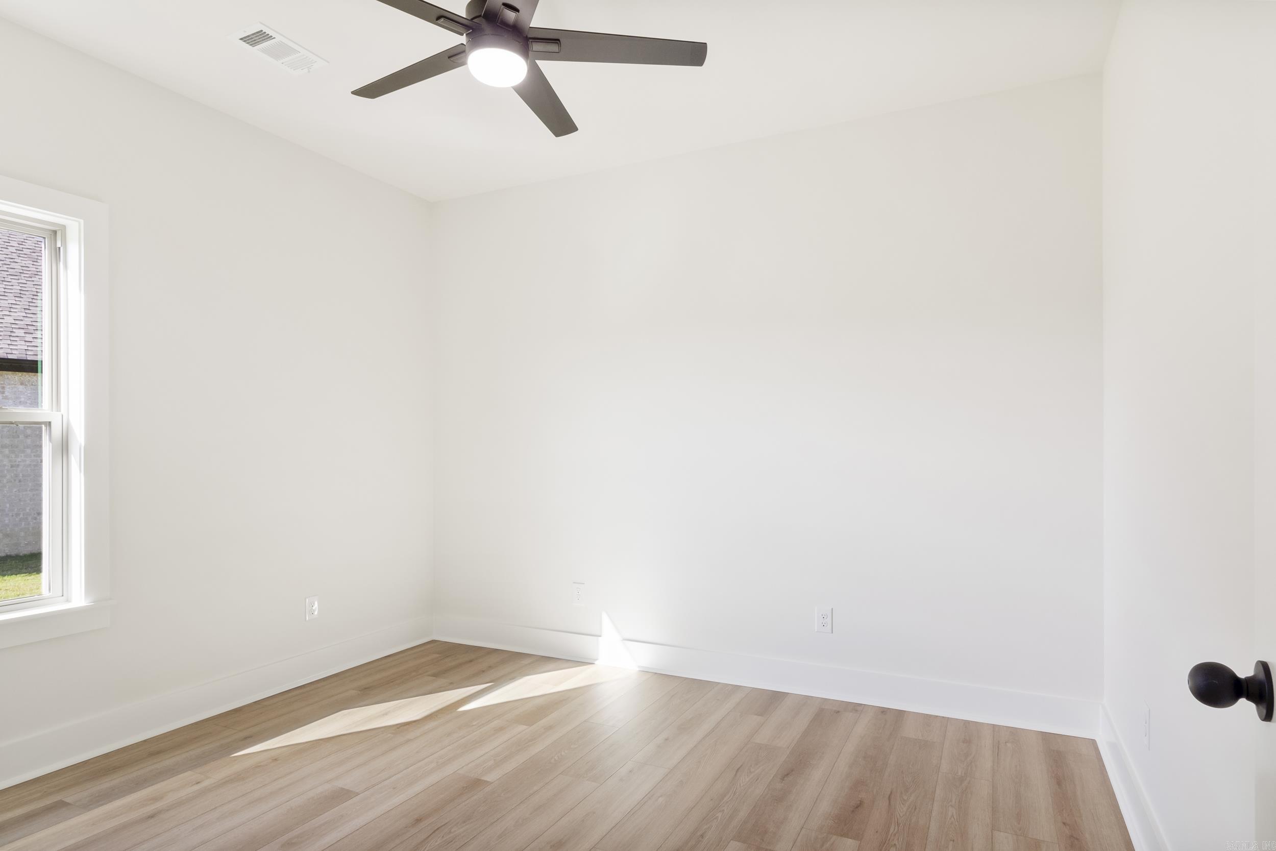2336 Lakewood Circle