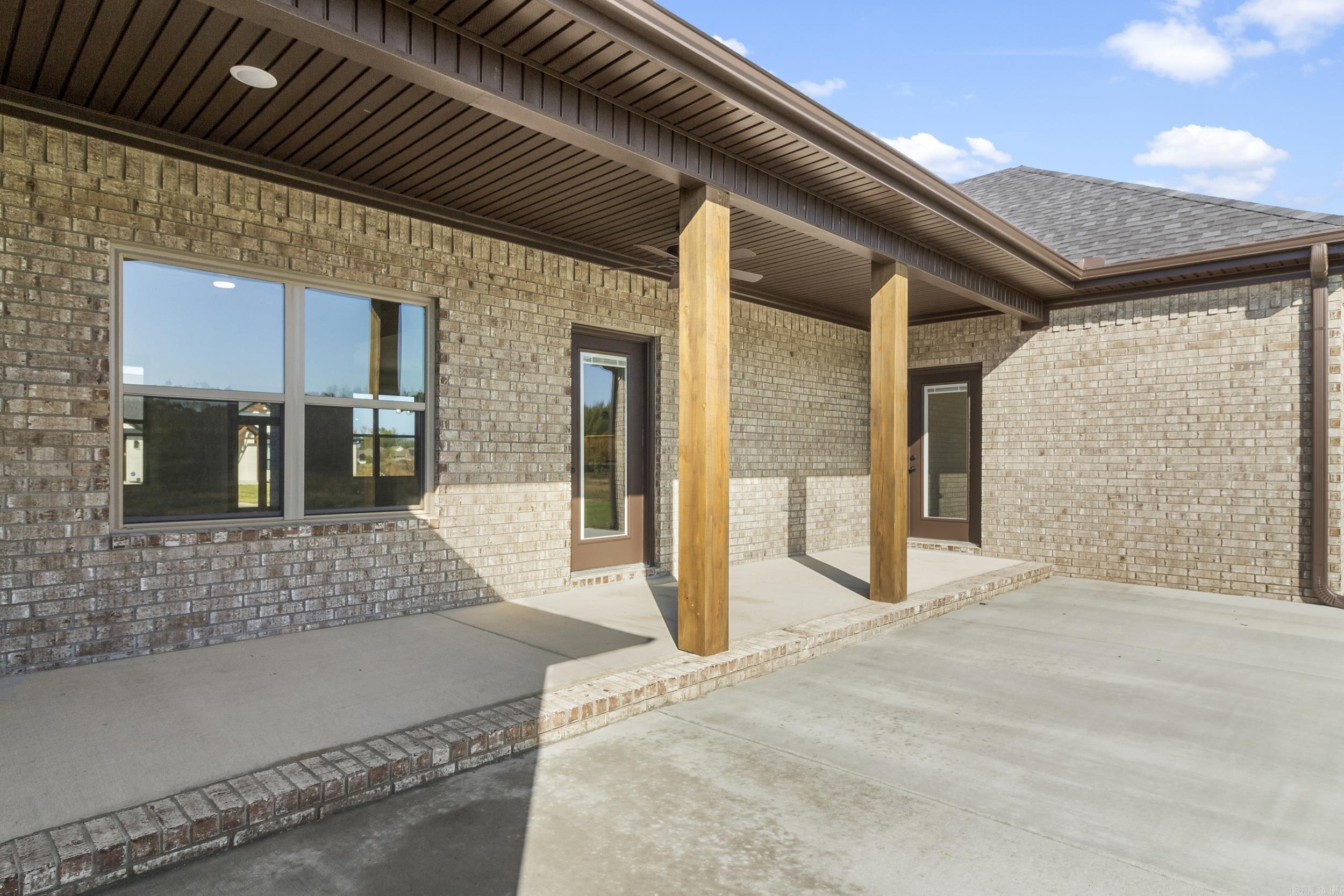 2336 Lakewood Circle