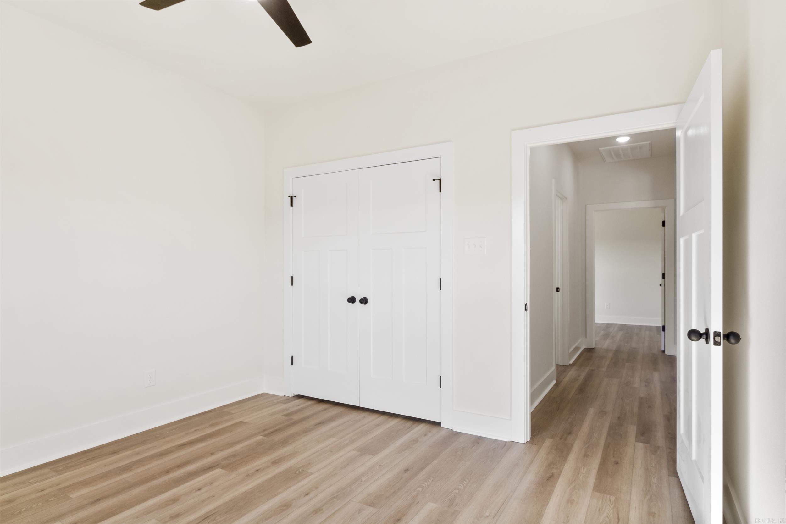 2336 Lakewood Circle