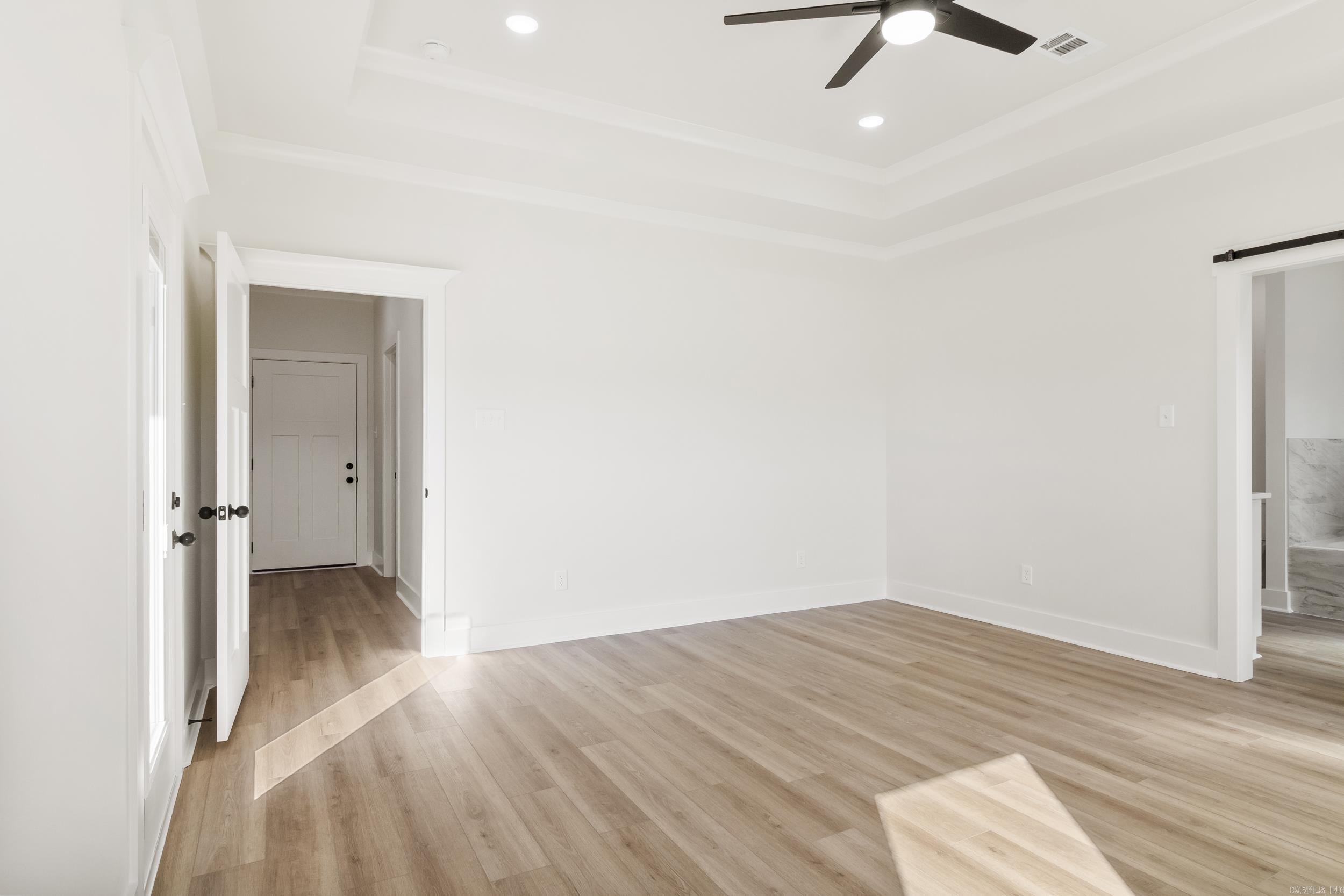 2336 Lakewood Circle