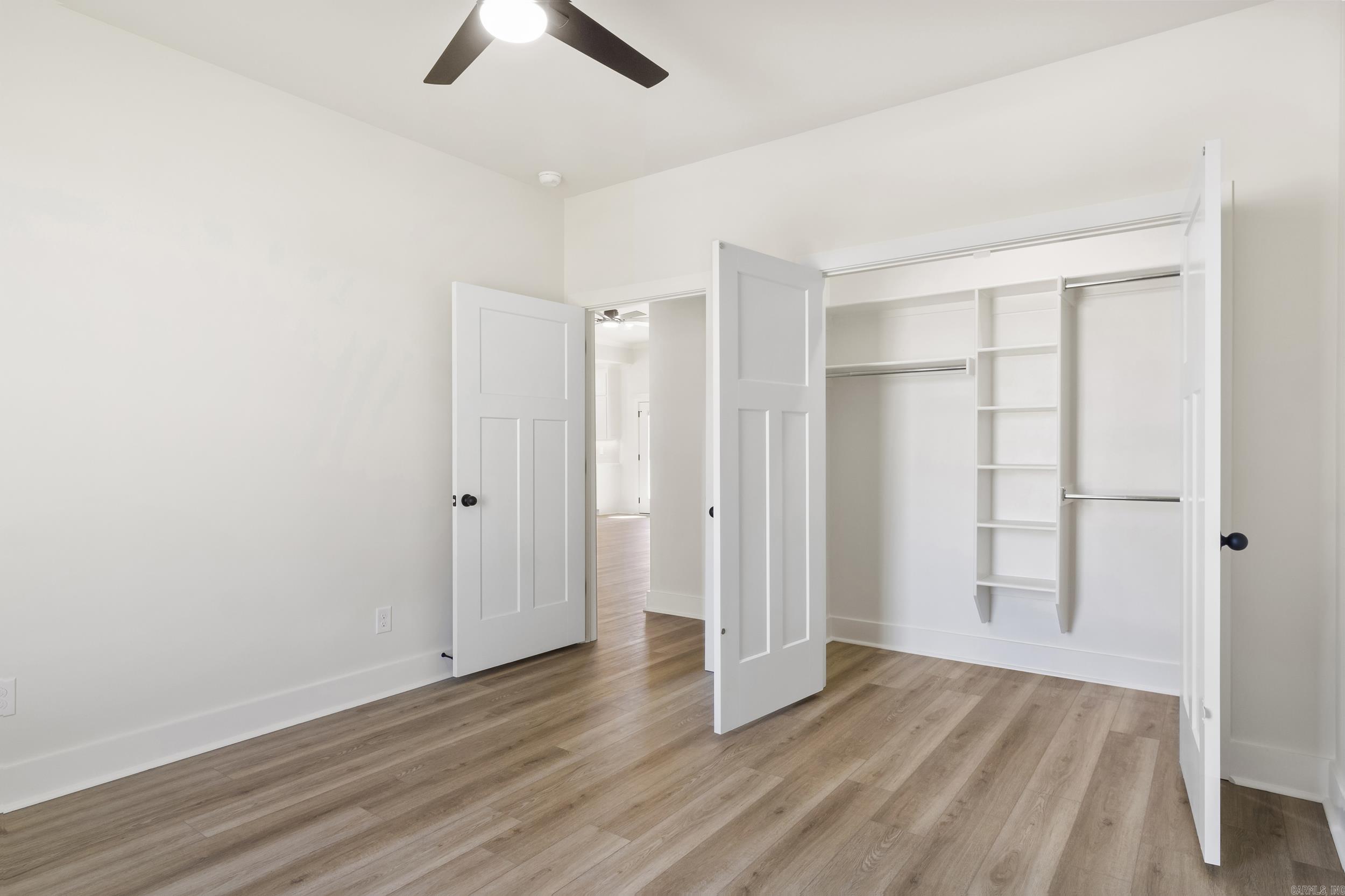 2336 Lakewood Circle