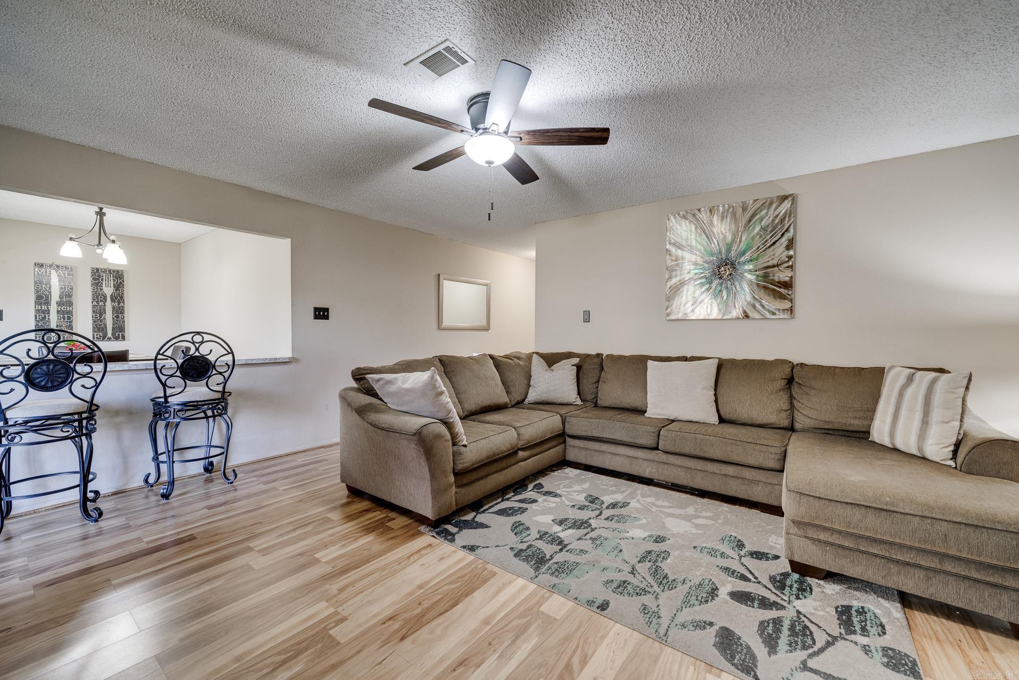 4 Timberside Cove