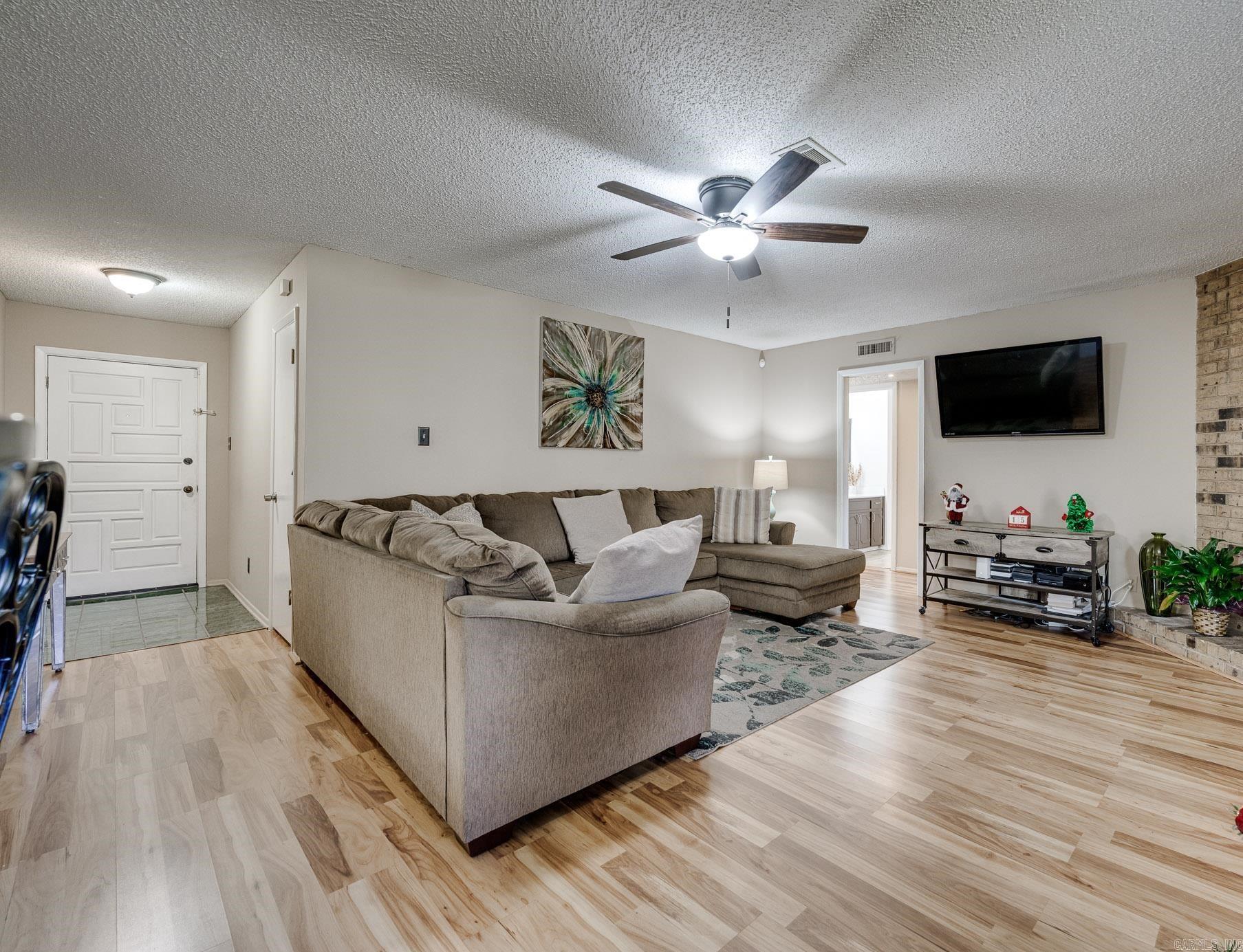 4 Timberside Cove
