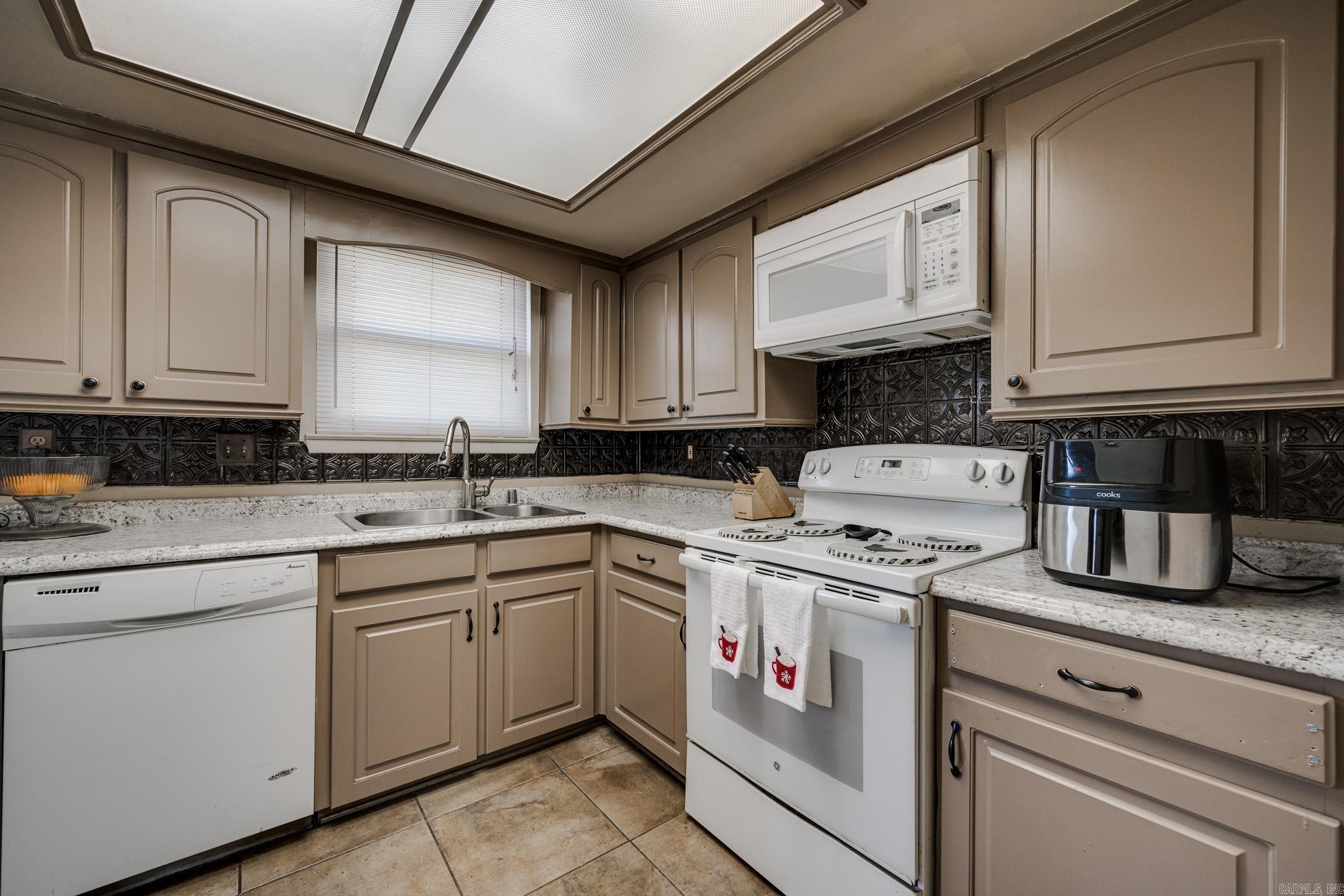 4 Timberside Cove