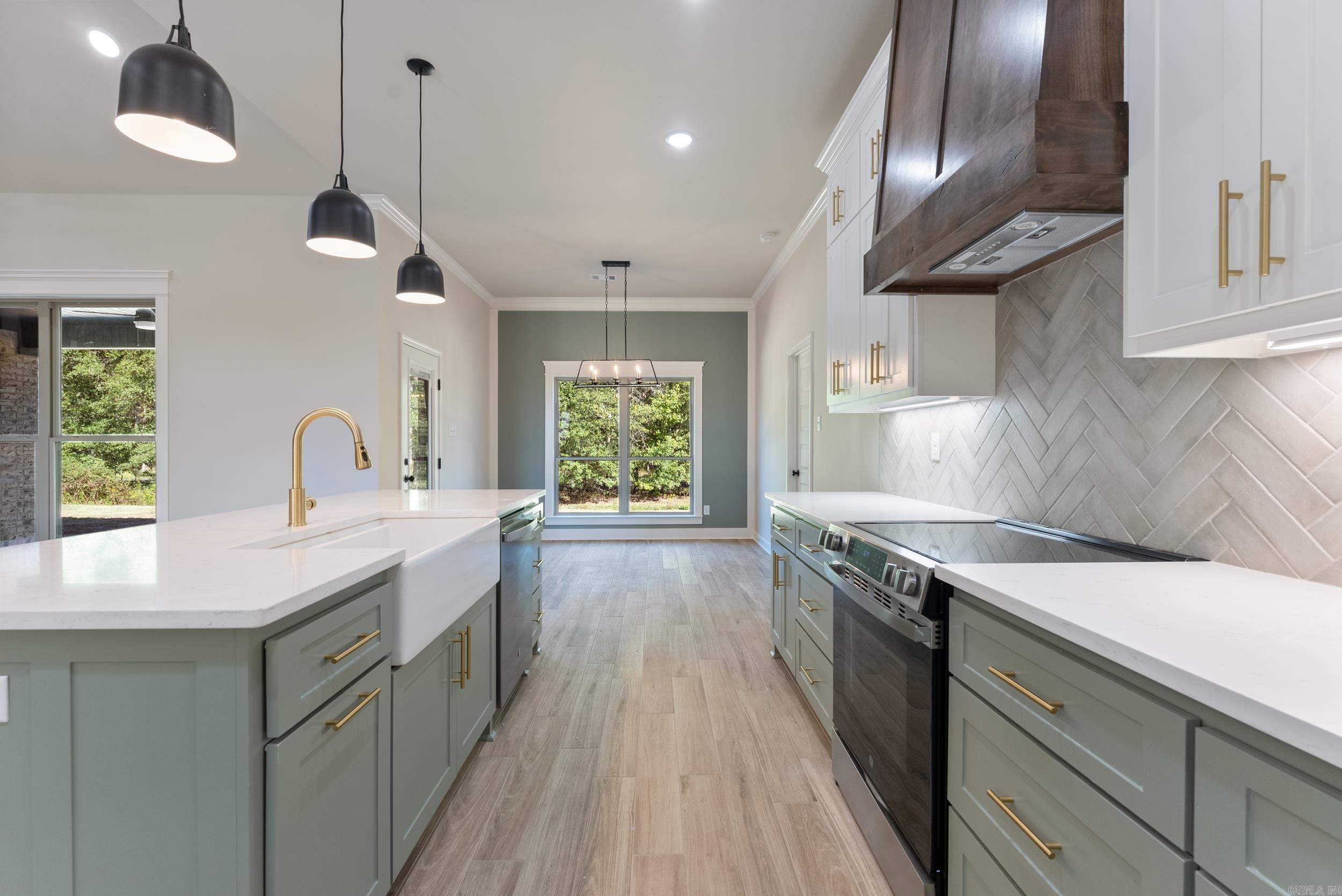 2338 Lakewood Circle
