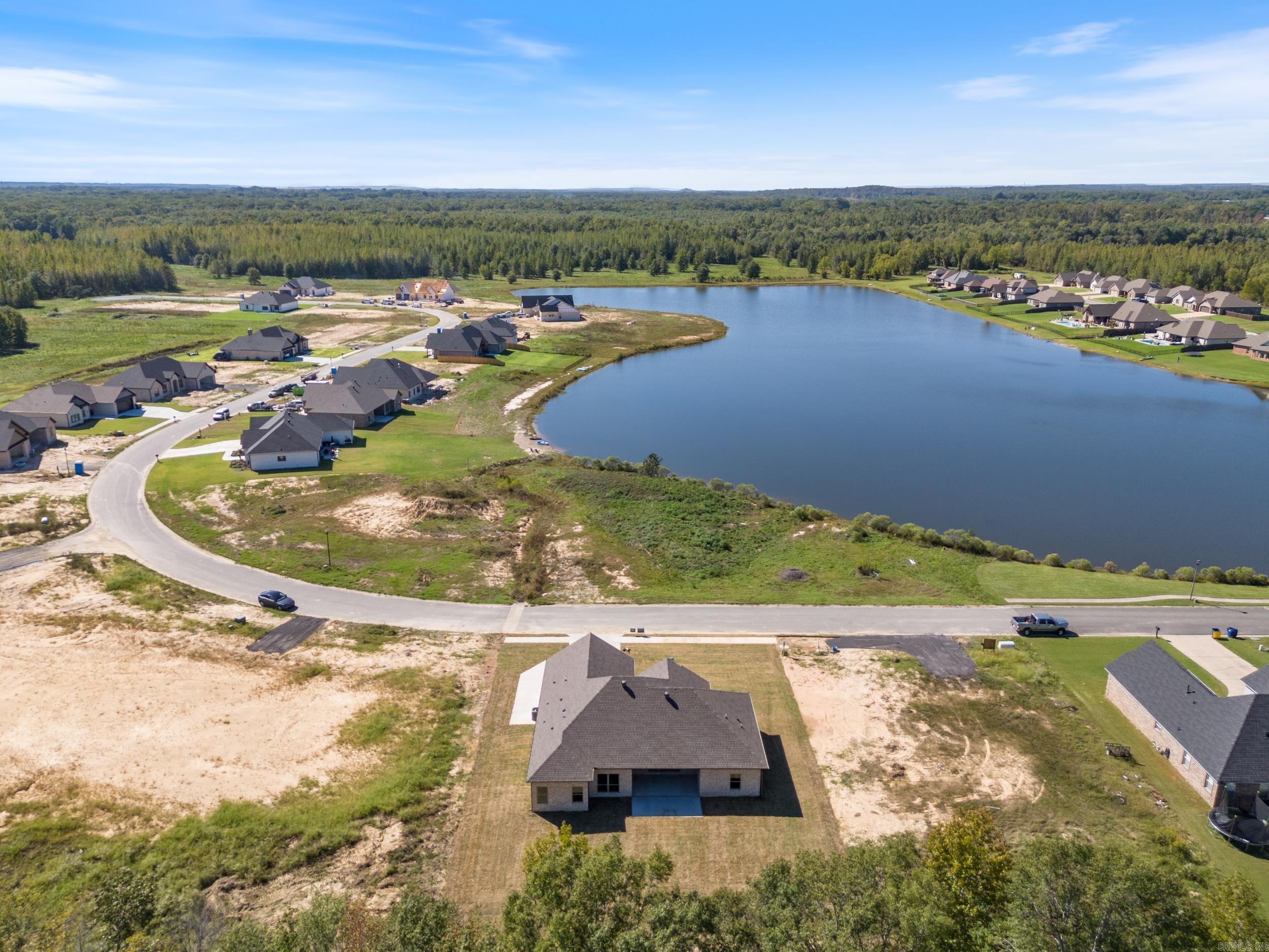 2338 Lakewood Circle