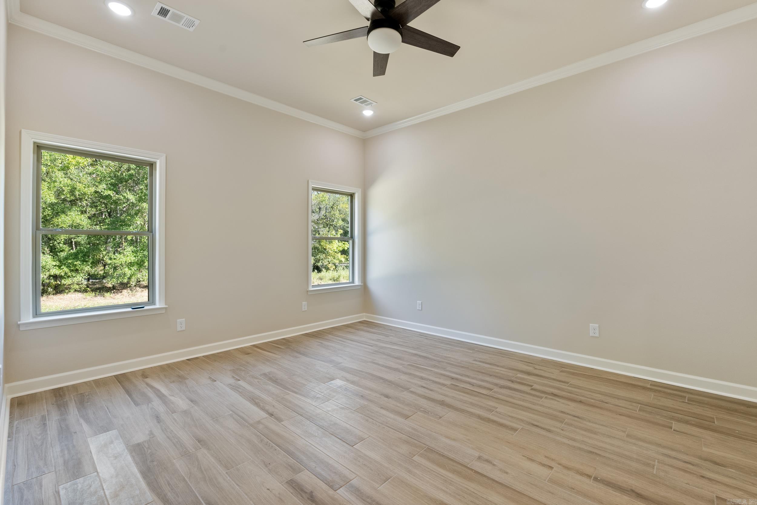 2338 Lakewood Circle