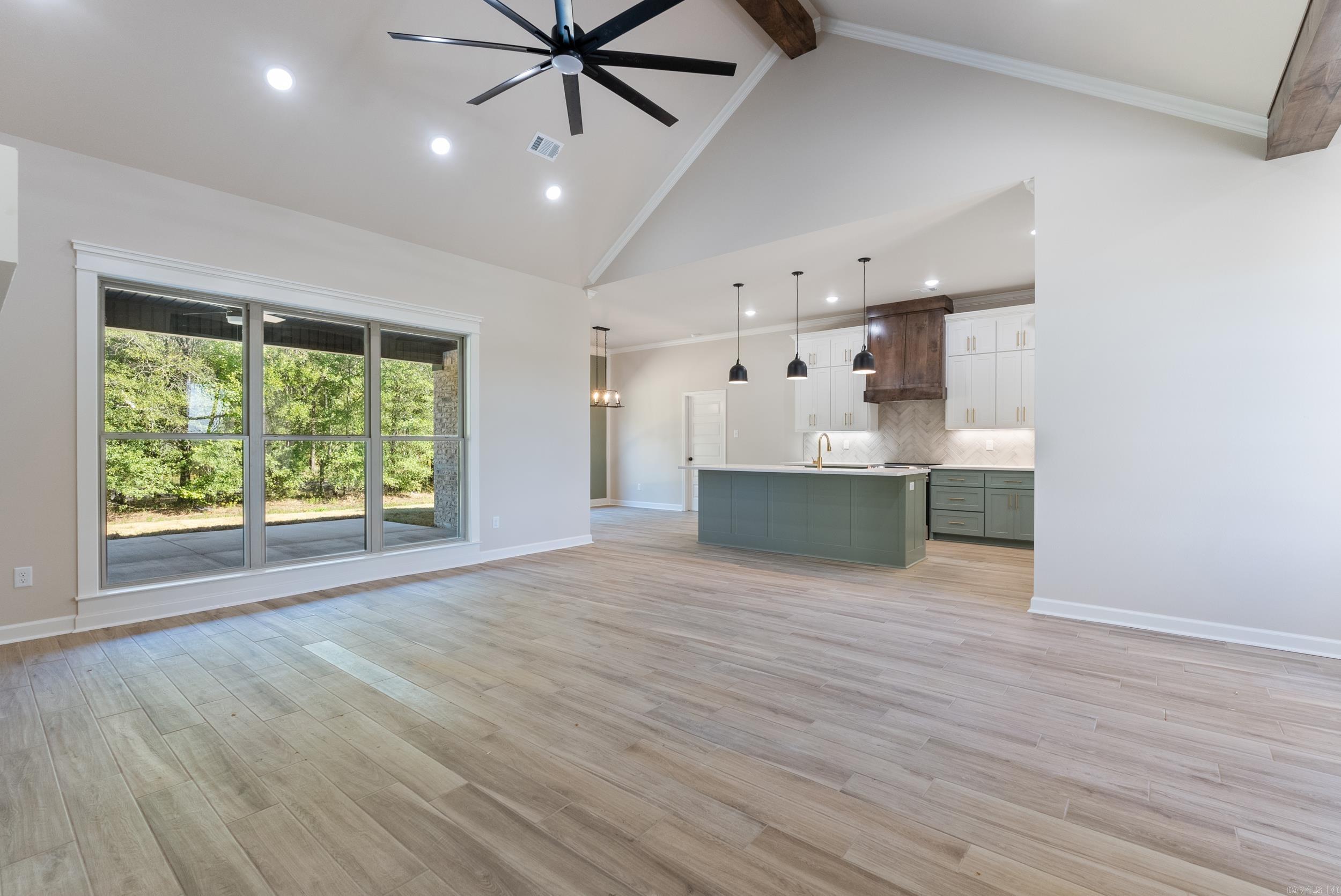 2338 Lakewood Circle