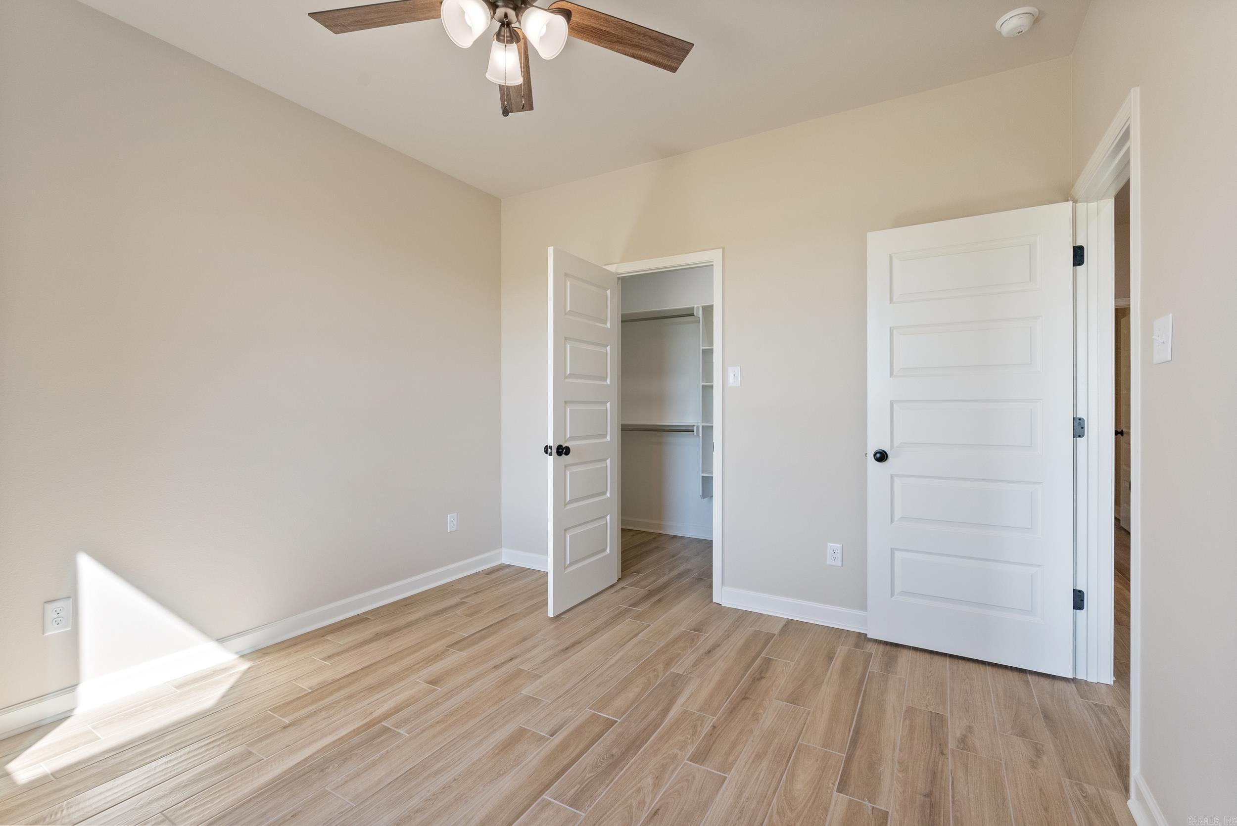 2338 Lakewood Circle
