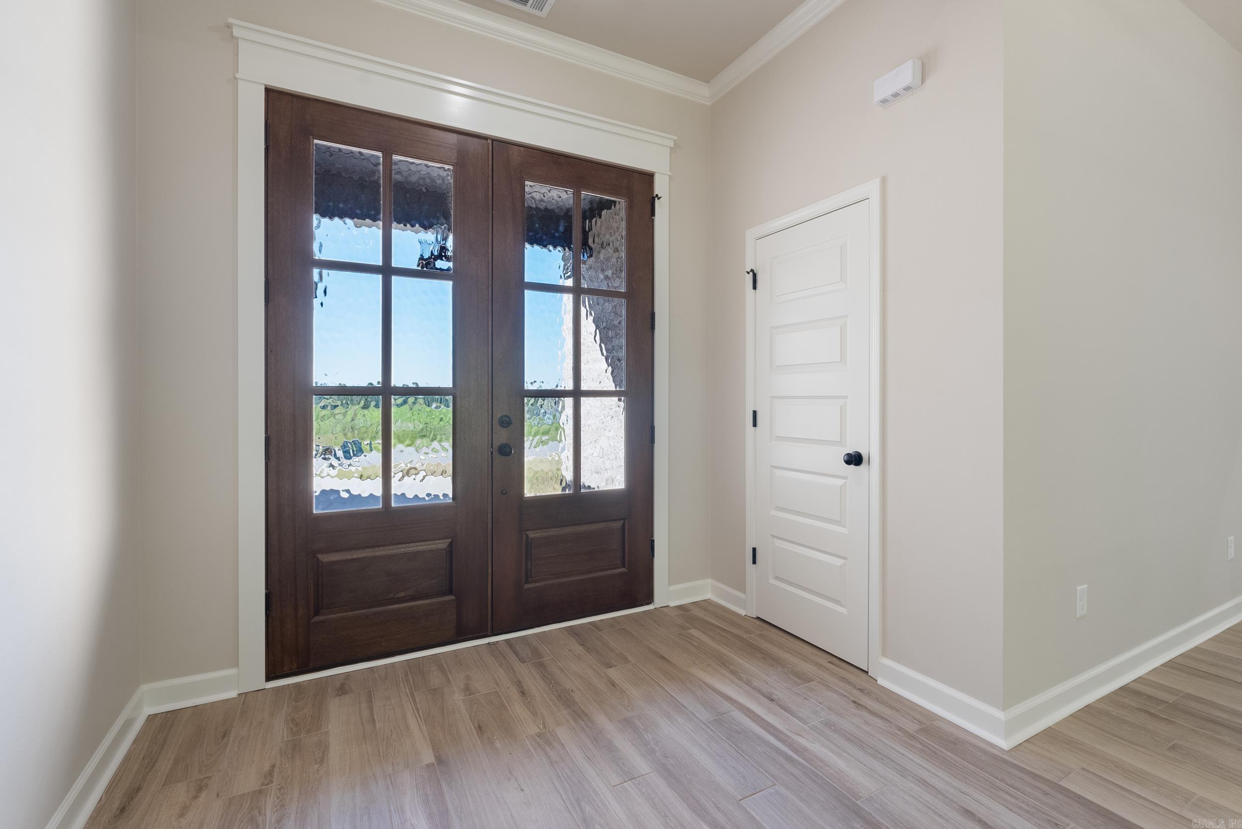 2338 Lakewood Circle