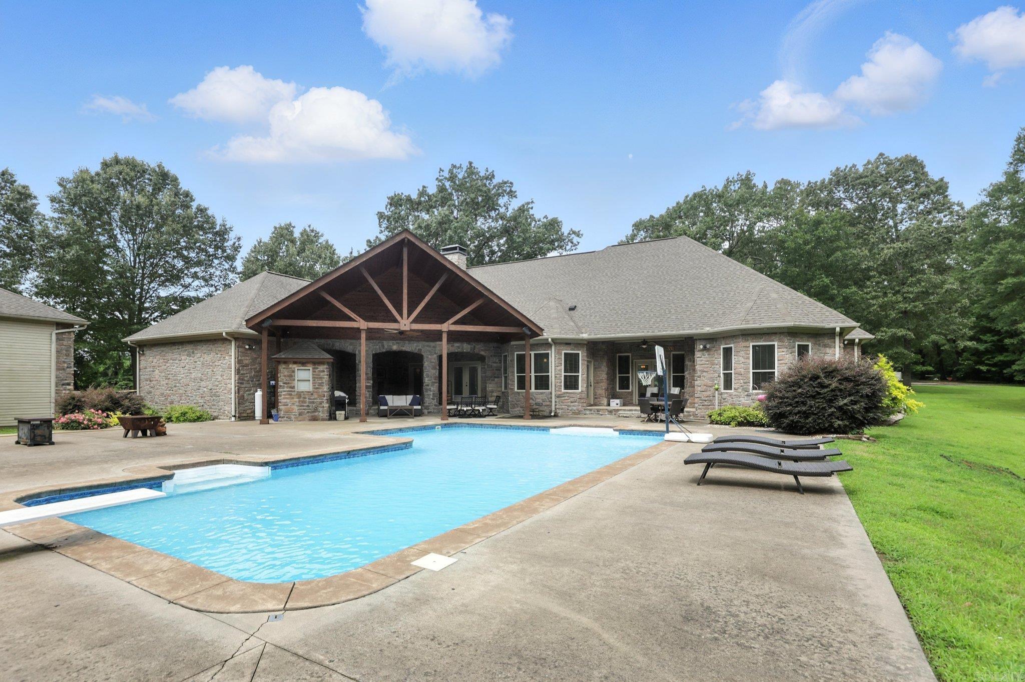 303 Duren Place