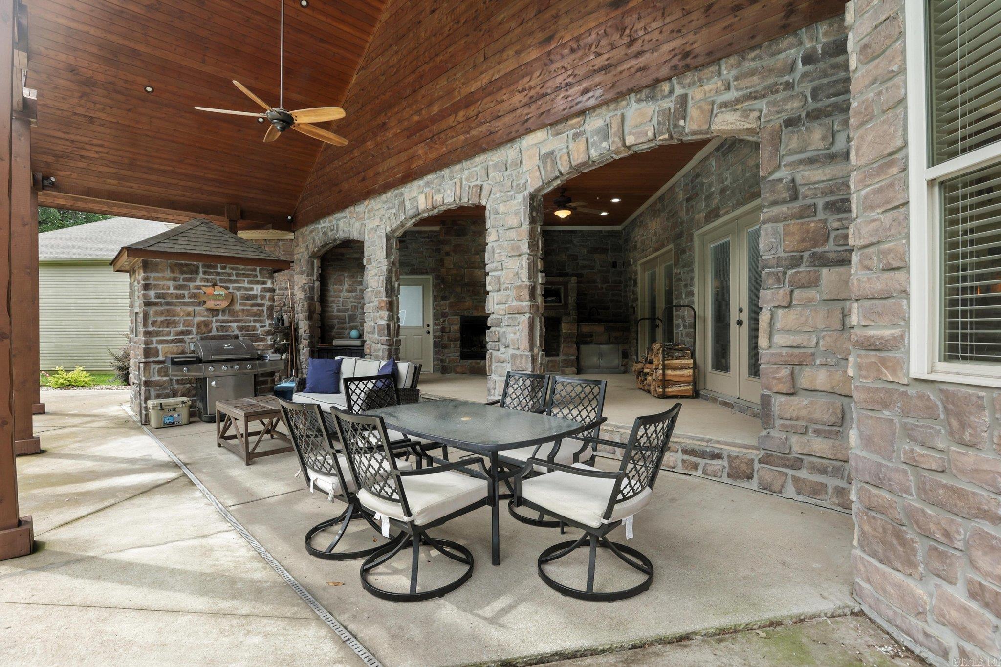 303 Duren Place