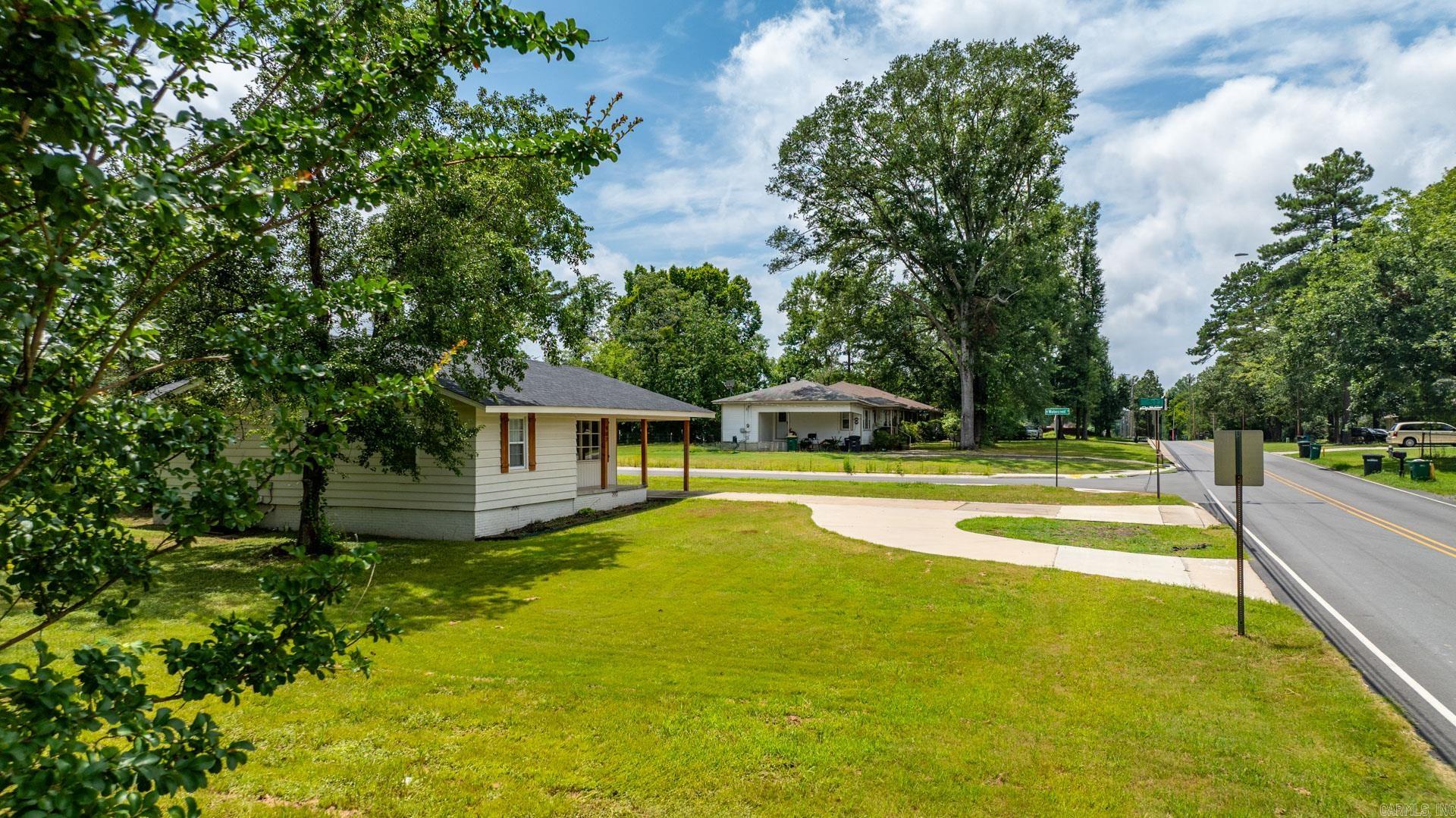 907 Trammel Road