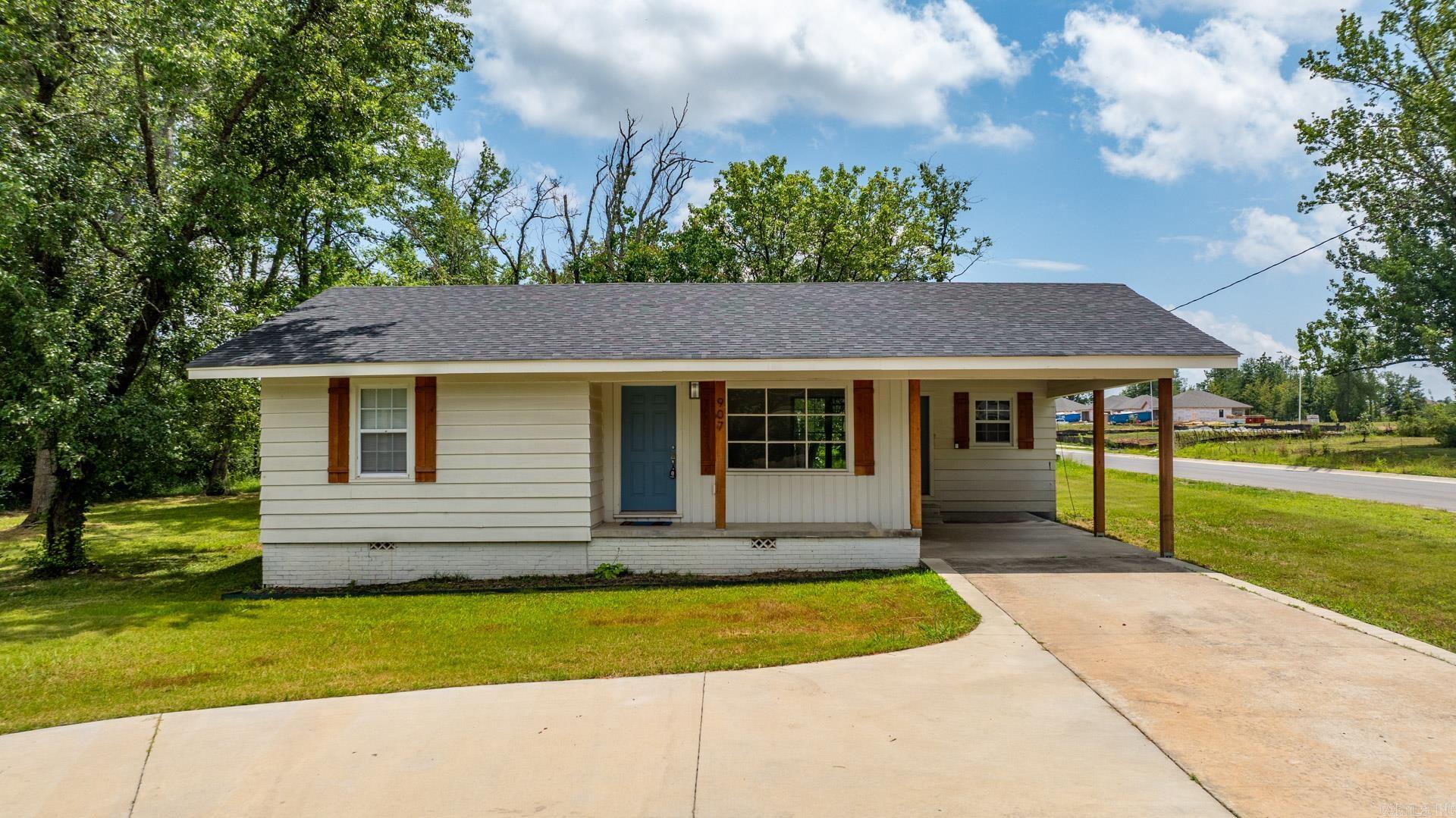 907 Trammel Road