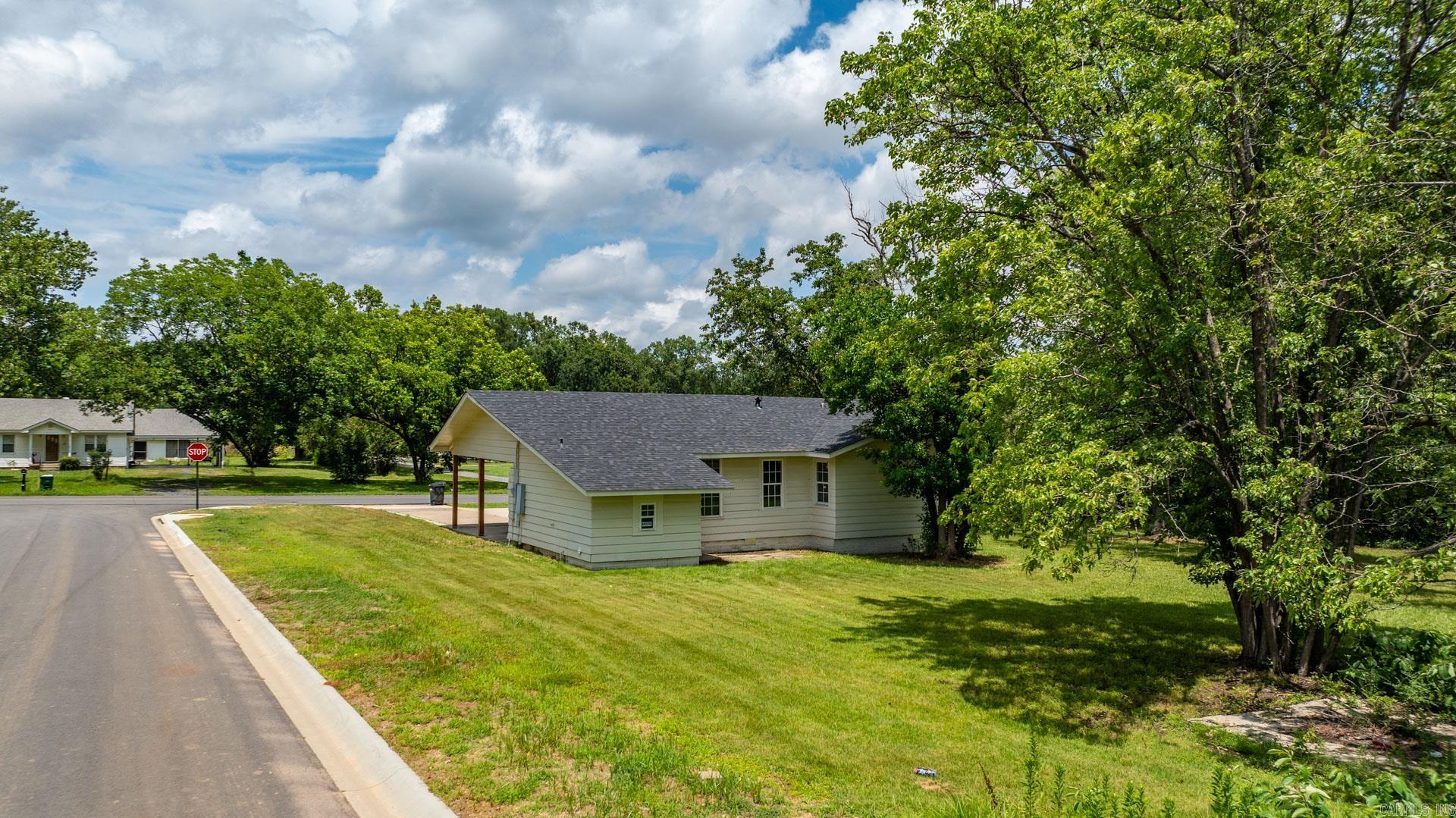 907 Trammel Road