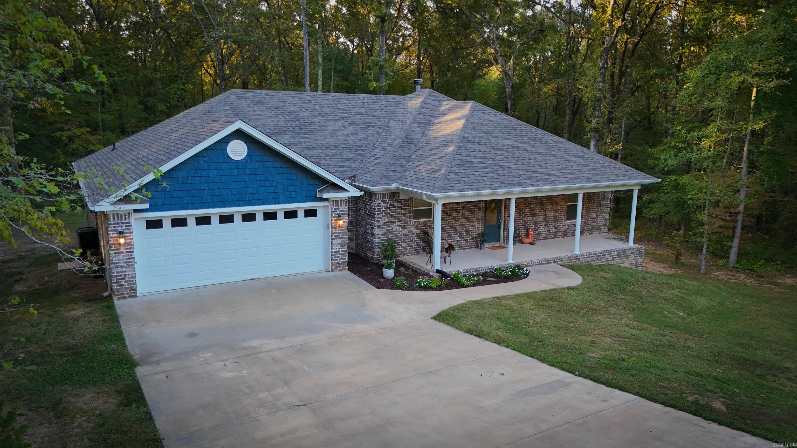 265 Pleasant Oaks Loop