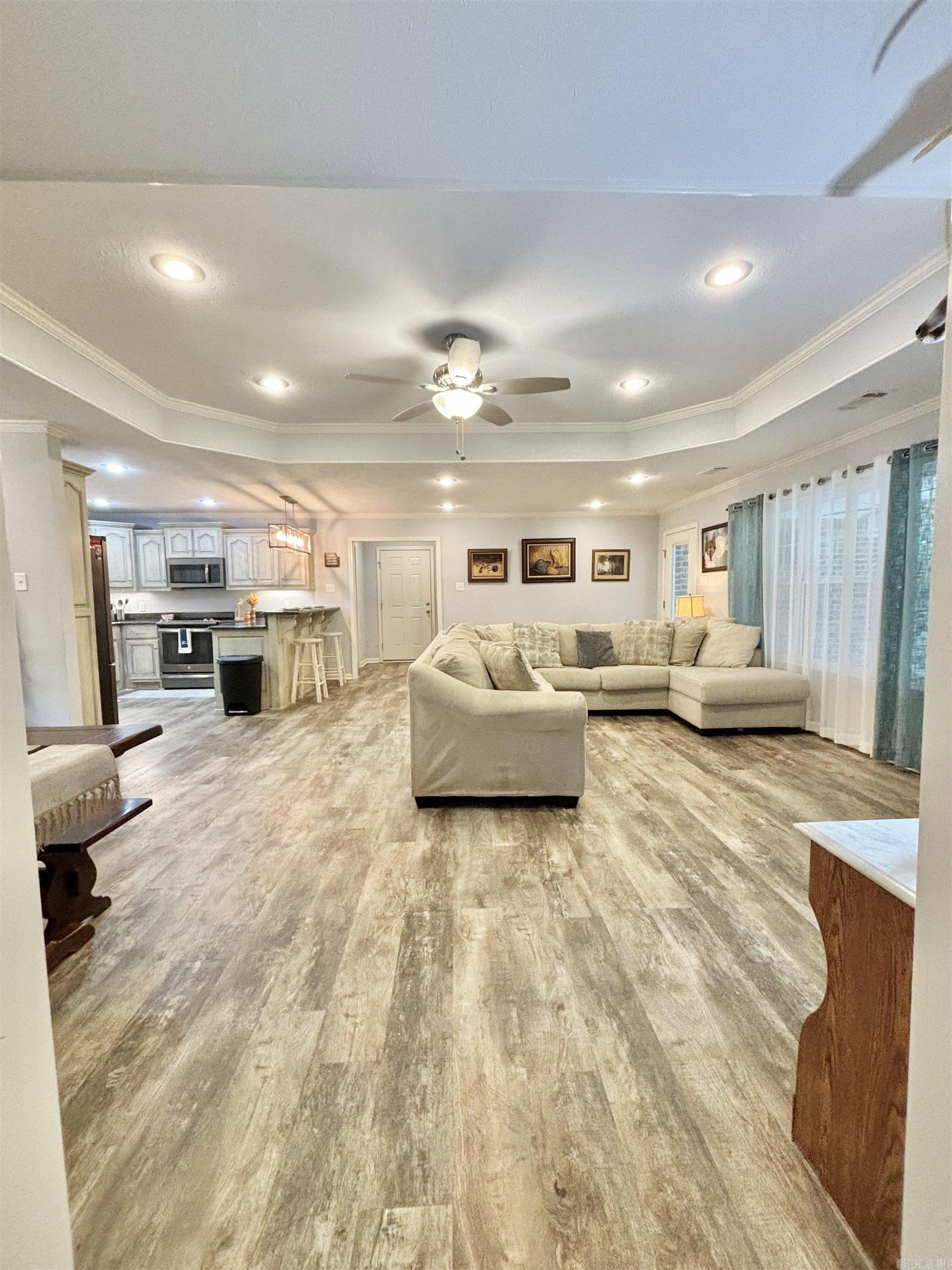 265 Pleasant Oaks Loop
