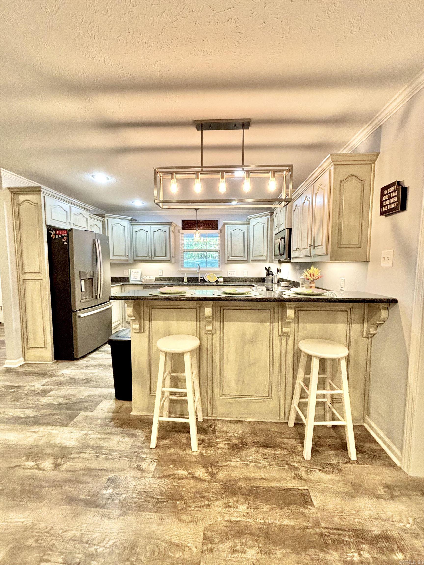 265 Pleasant Oaks Loop